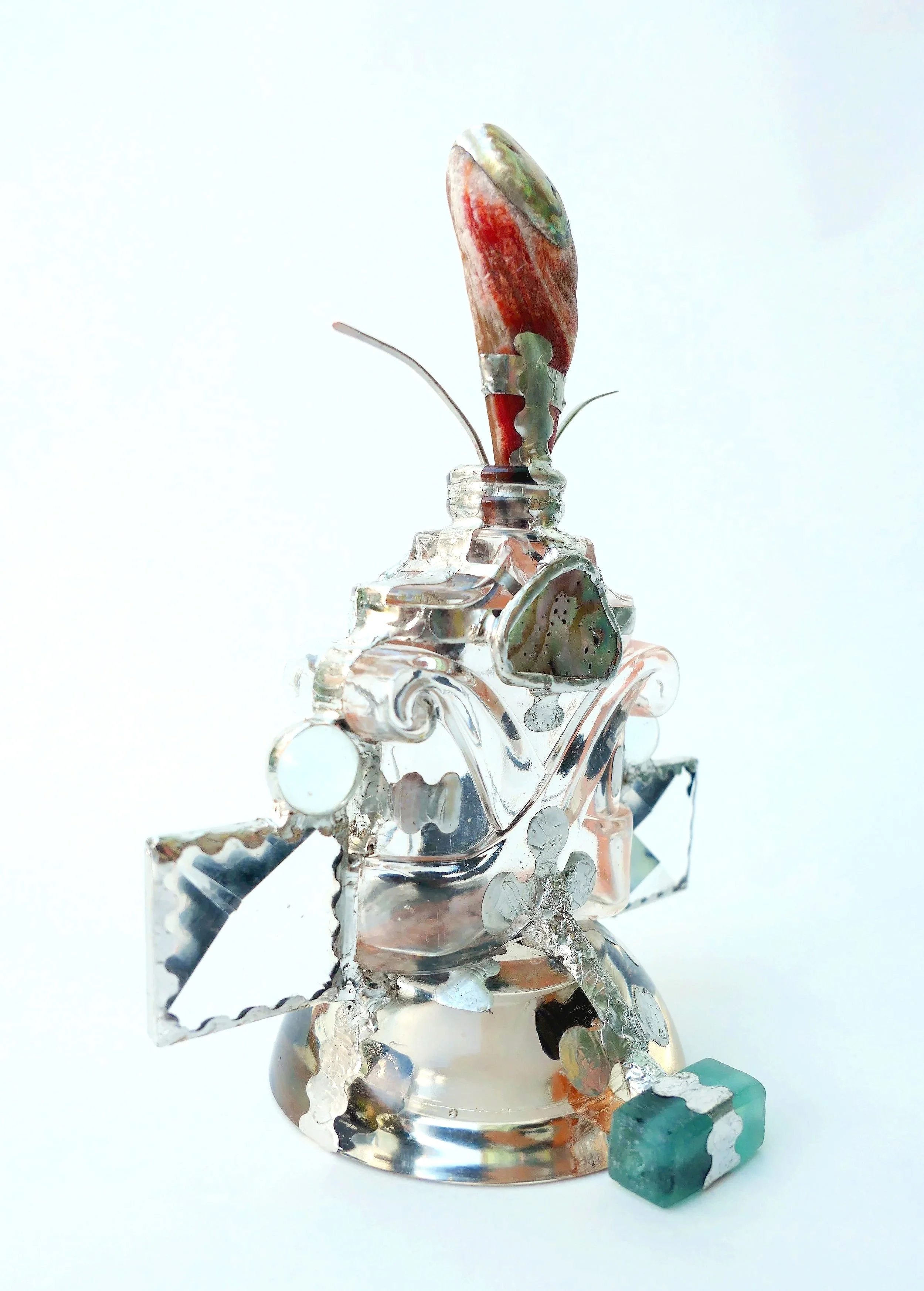 Reliquary_for_transmuting_grief%253A5_sideC.jpg