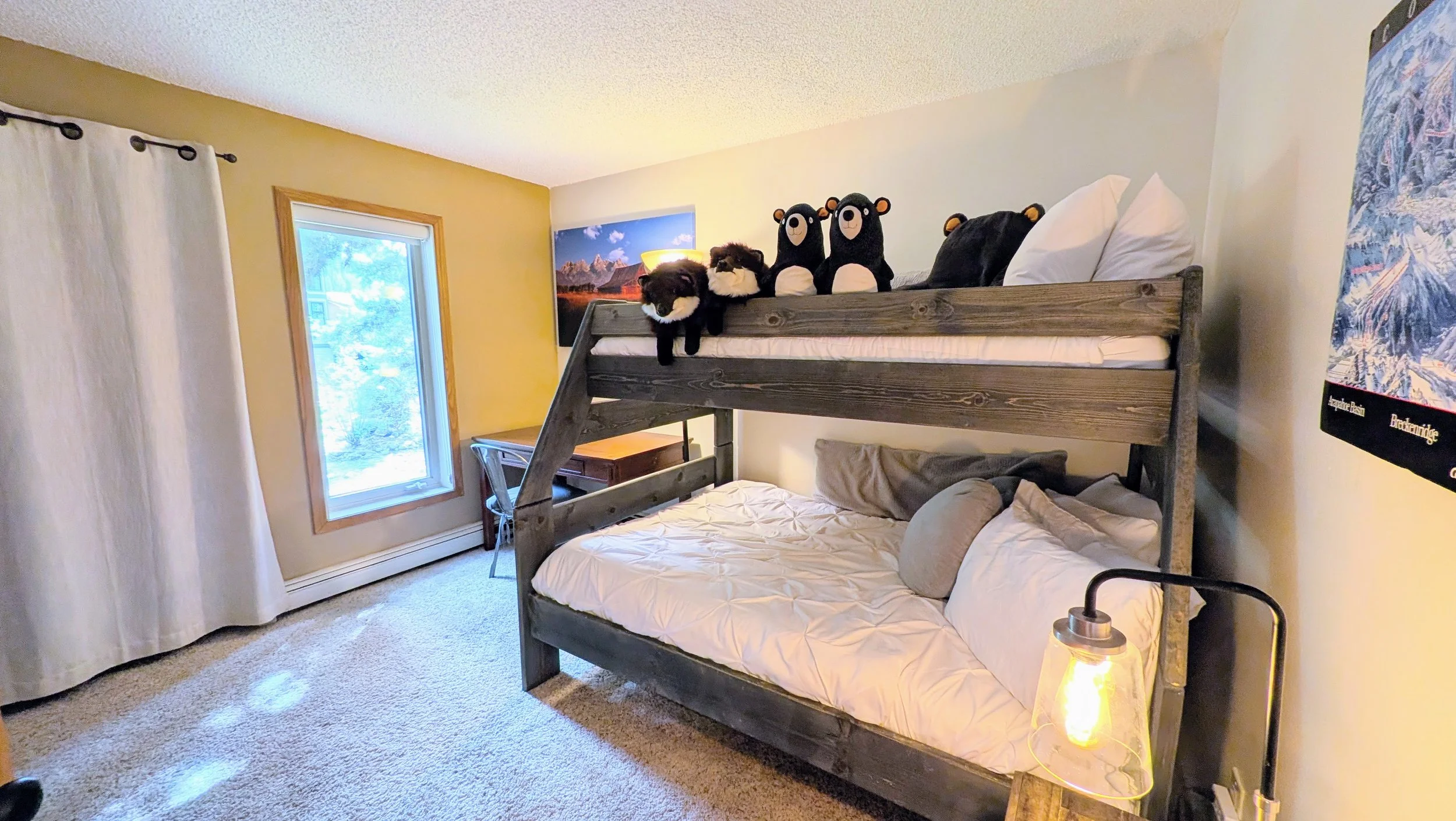 Bedroom 3 - bunk bed (full & twin)