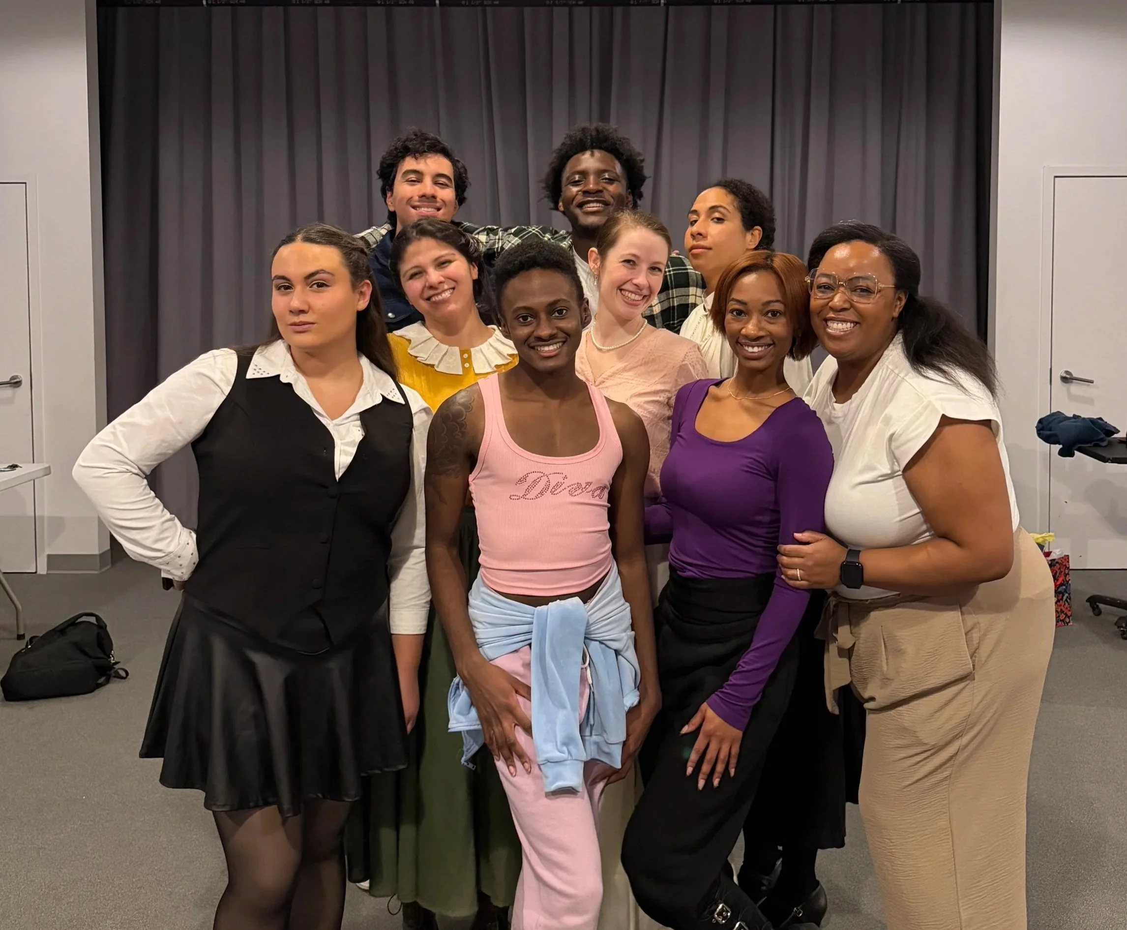 Group photo of Principles of Realism theatre class