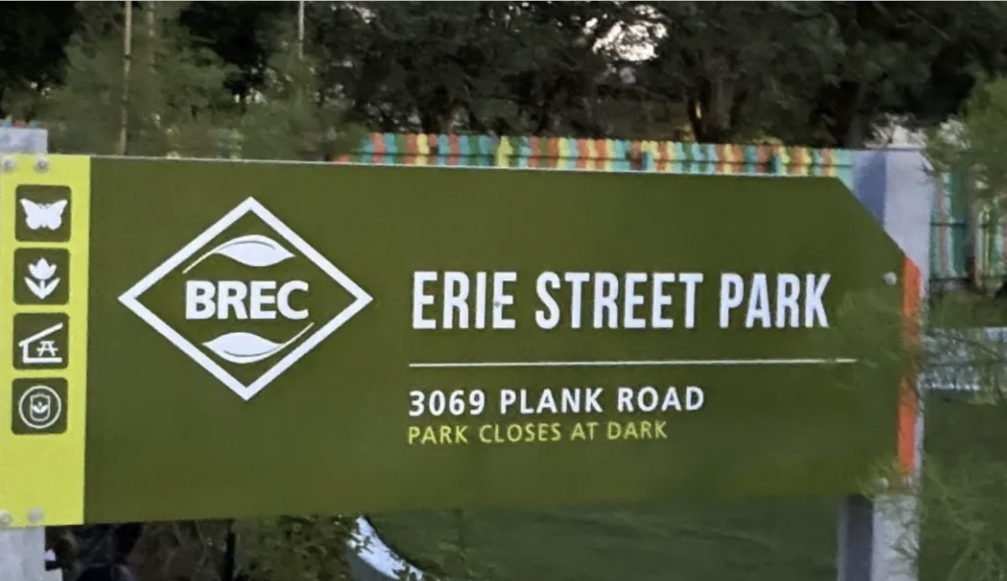 Erie Street Park Sign