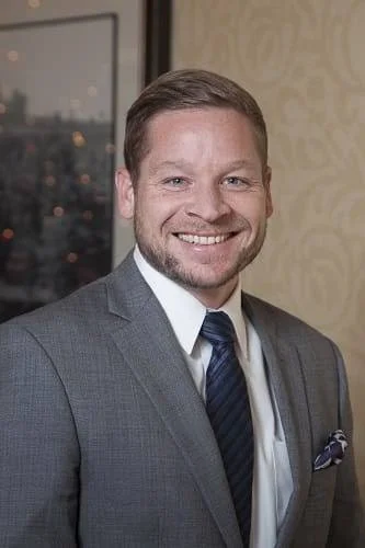Kris Larsen
