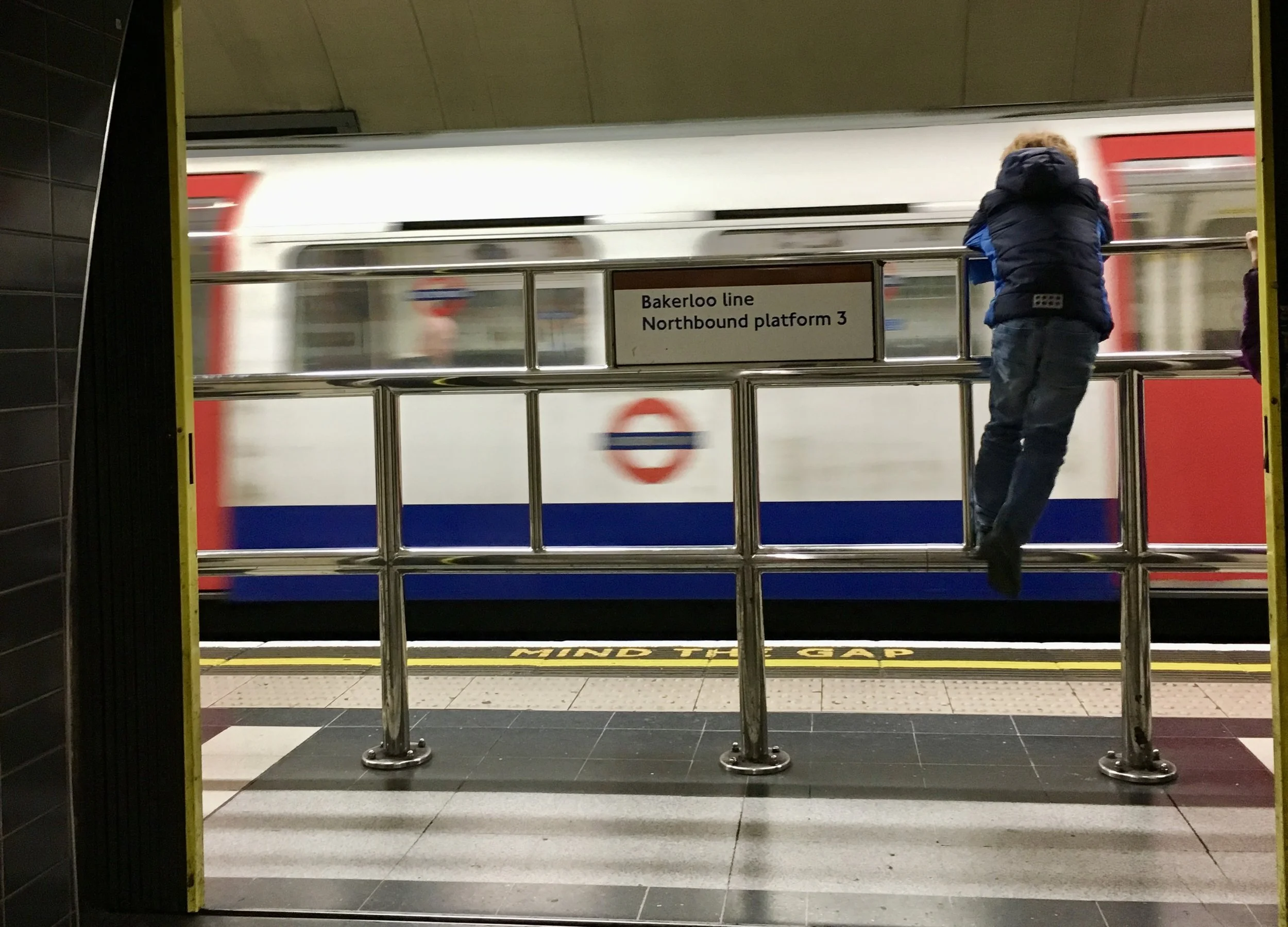 How To Use The Tube To Get Around London