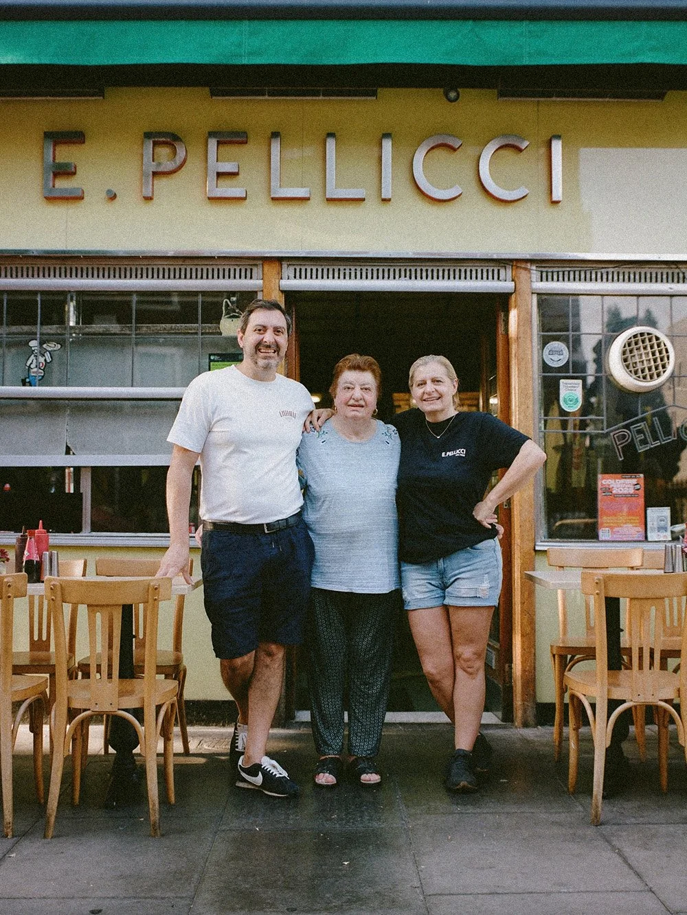 Pellicci_Portrait_family.jpg