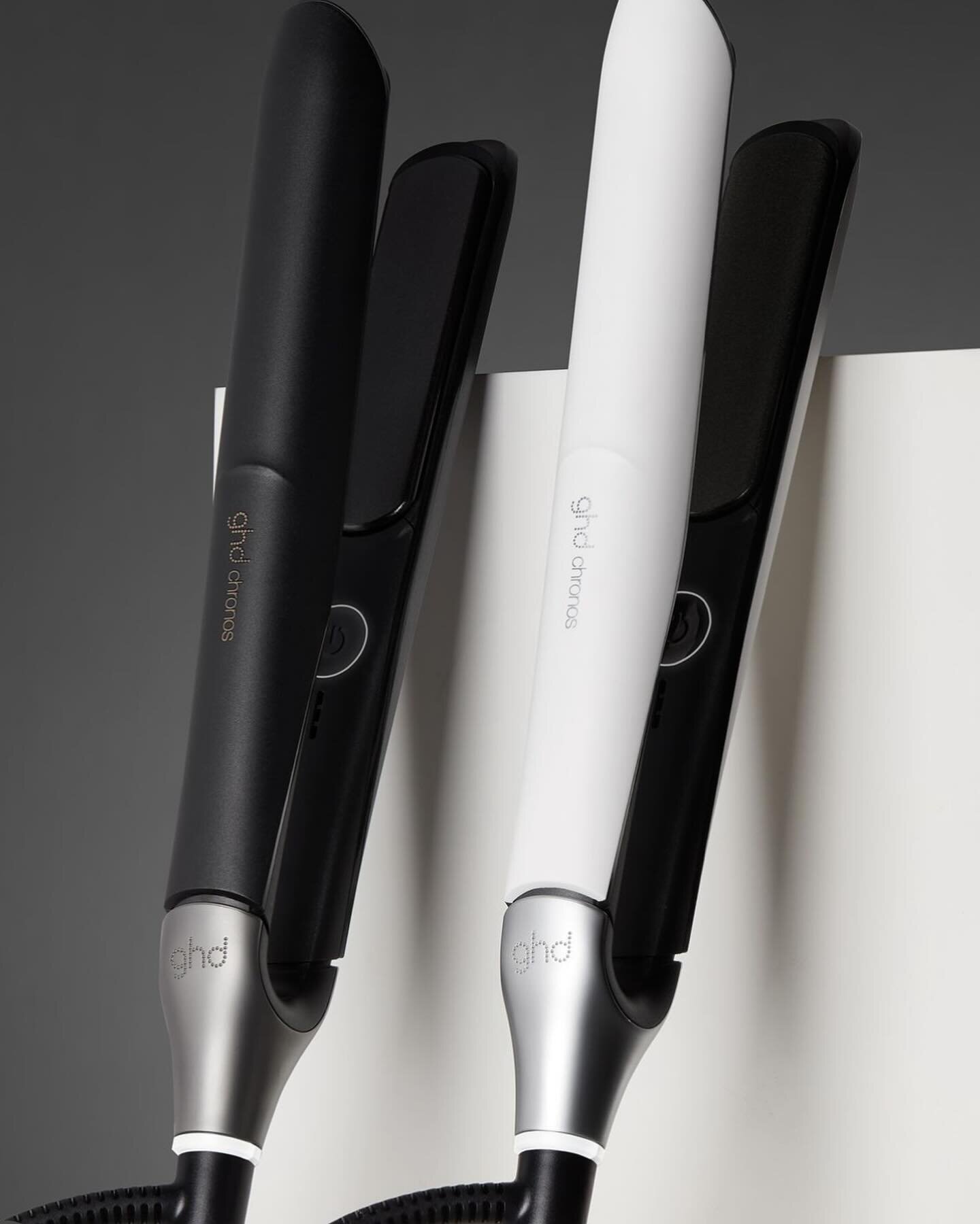 @ghdhair Chronos now available in salon ‼️
&bull;
The HD motion-responsive technology, continously adapting to your styling movements to deliver unrivaled heat monitoring accuracy, maintaining the ideal styling temperature of 185˚C as indicated by th