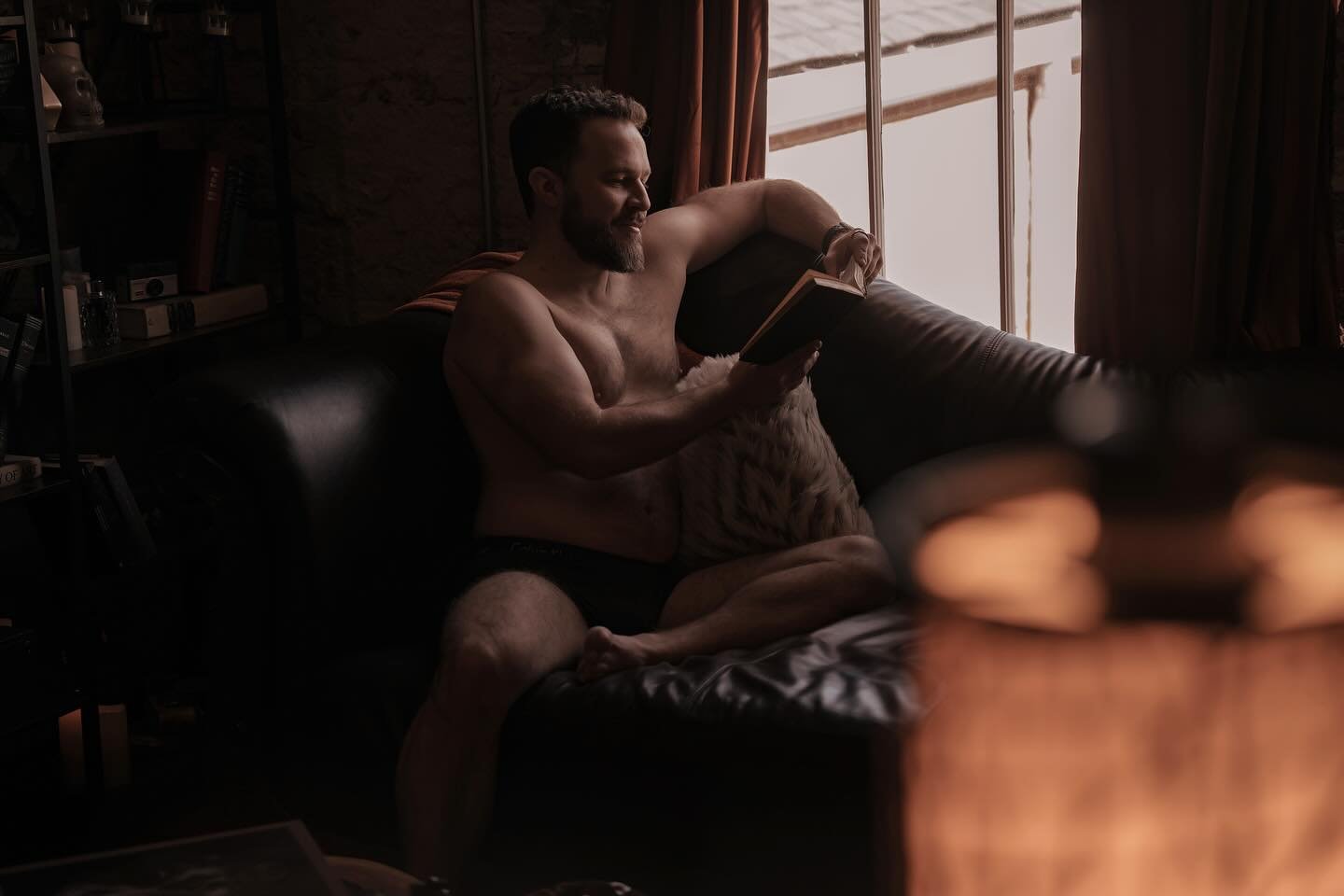 Men deserve to feel seen, celebrated, and confident too. Boudoir is about embracing who you are, breaking through body image barriers, and discovering the power within. Your journey matters just as much. 
.
.
.
#maleboudoir #boudoirformen #nashvillep