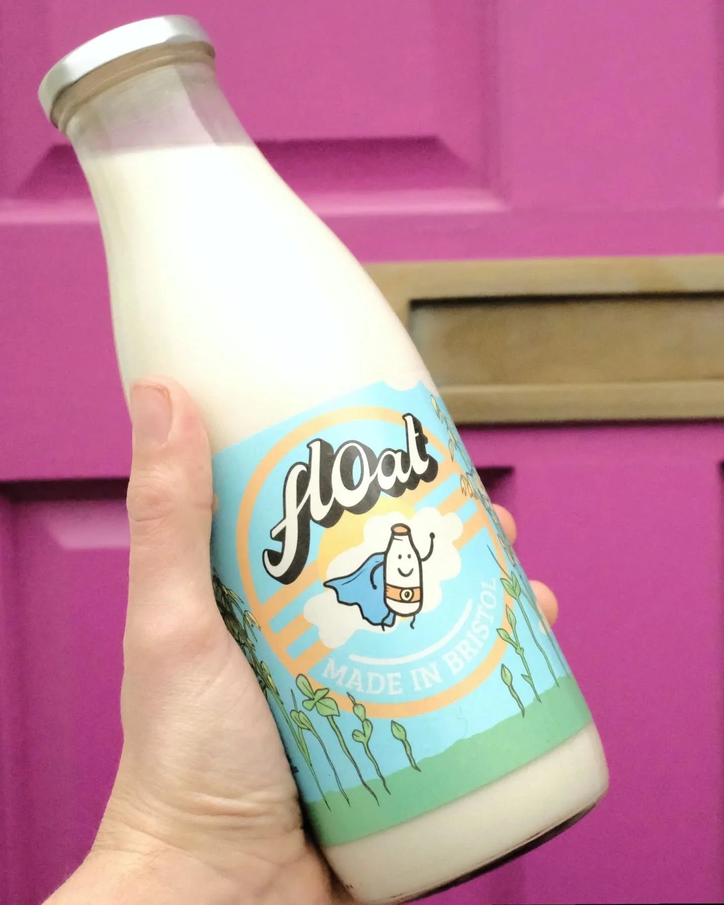 Try a FRESH start! Bristol-made oatmilk in re-usable glass bottles, delivered to your doorstep.

Float oatmilk is creamy and natural tasting - oatmilks sold in tetrapaks have been UHT treated which affects their flavour, but ours is pasteurised using
