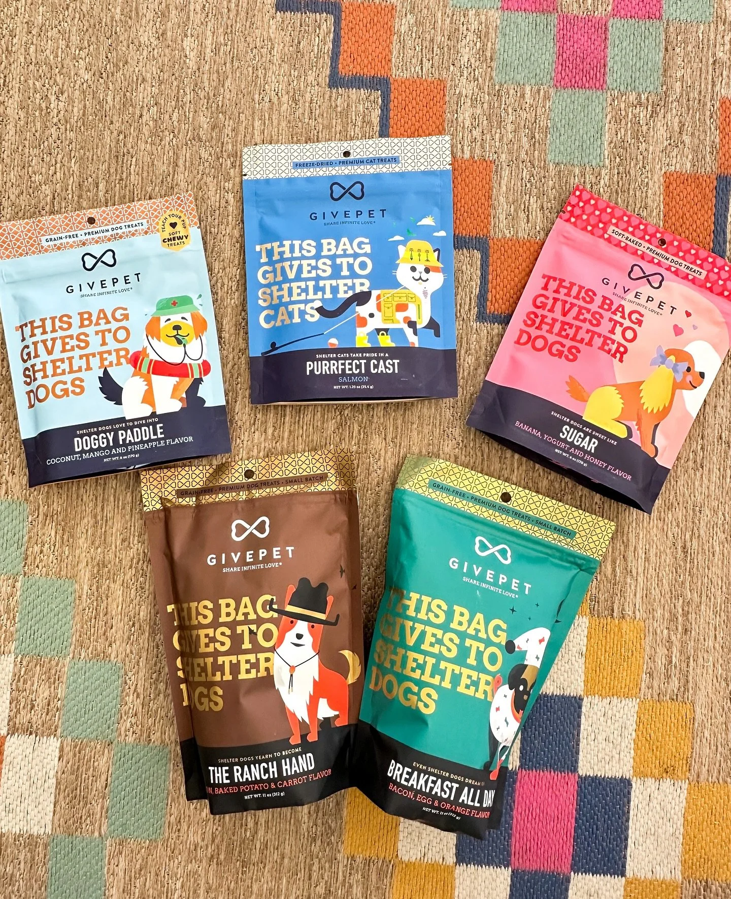 >> We see you…. out here spoiling your furry sidekicks like they run the house. Us too, guilty. 
Soooo, we’ve got a restock of our super pup-ular treats (ha. see what we did there?!) from @givepet 
Such a warm + fuzzy, since you&