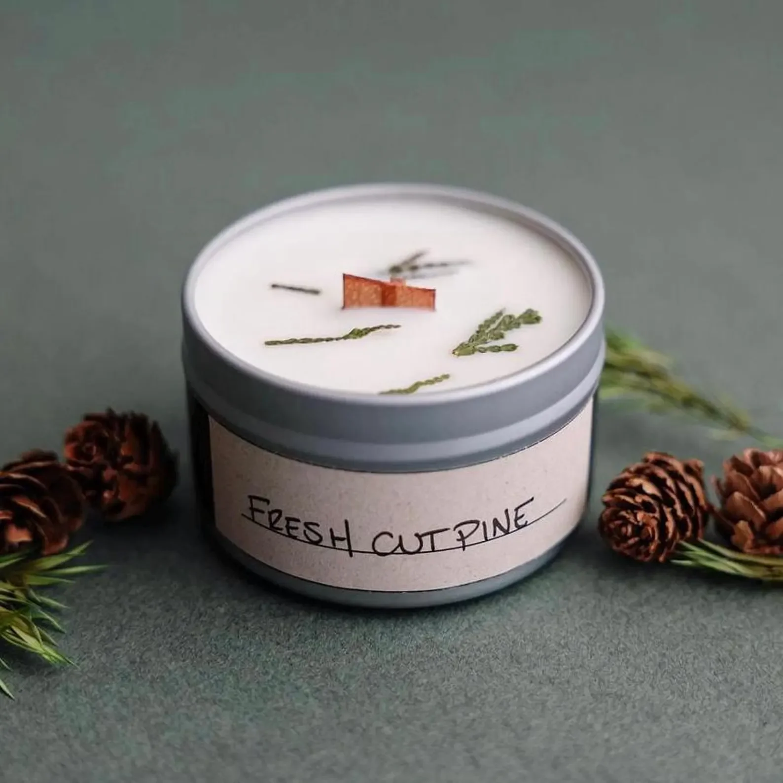 fresh cut pine scented candle