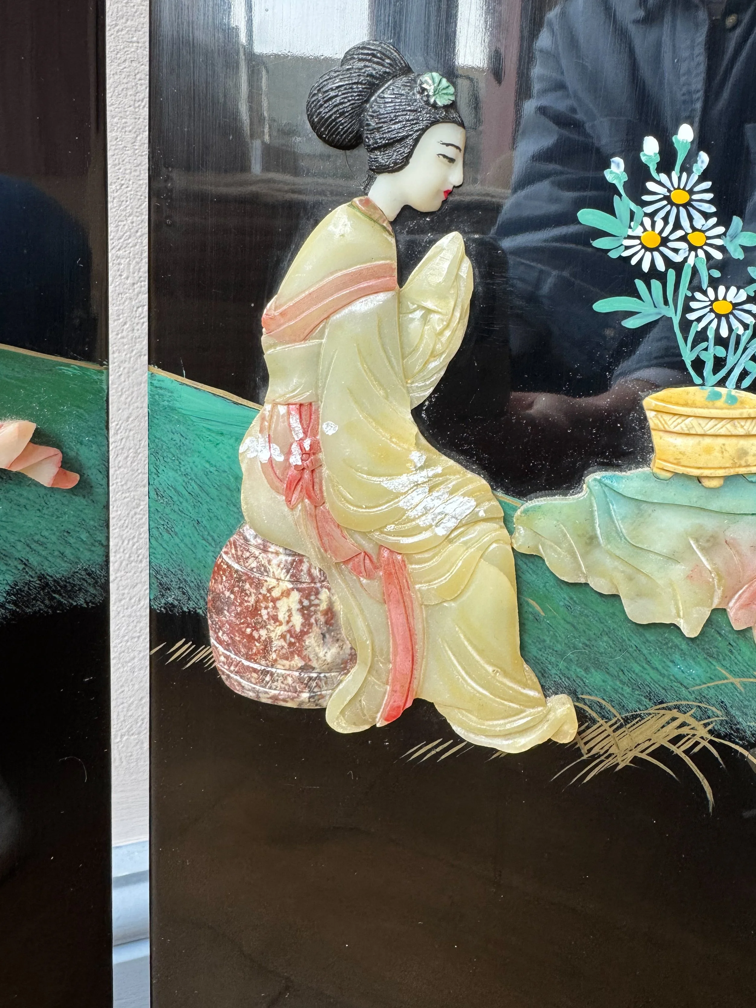 Albie&Pearl_antique screen0432.jpg