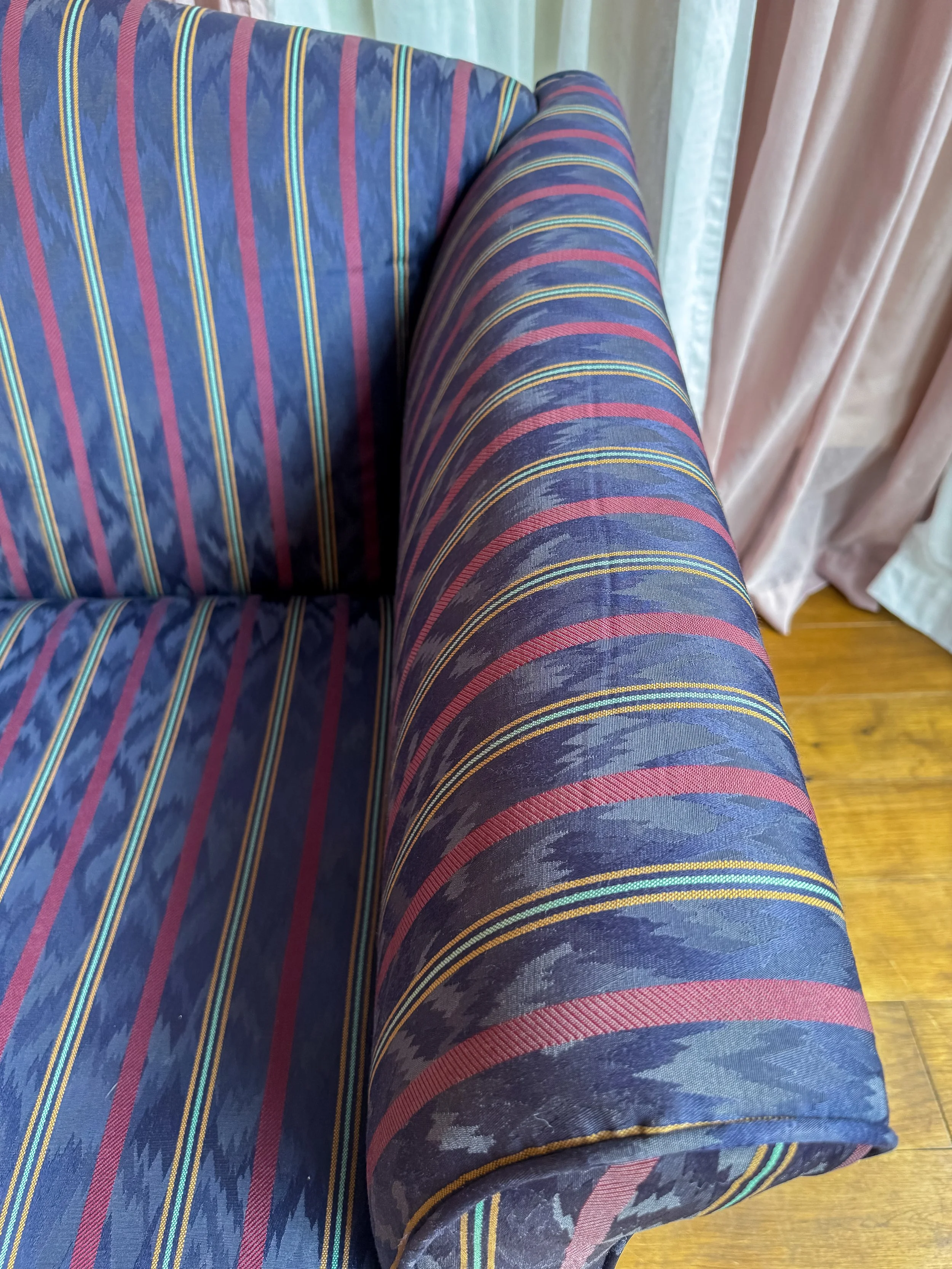 _Albie & Pearl_vintage0075Sofa.jpg