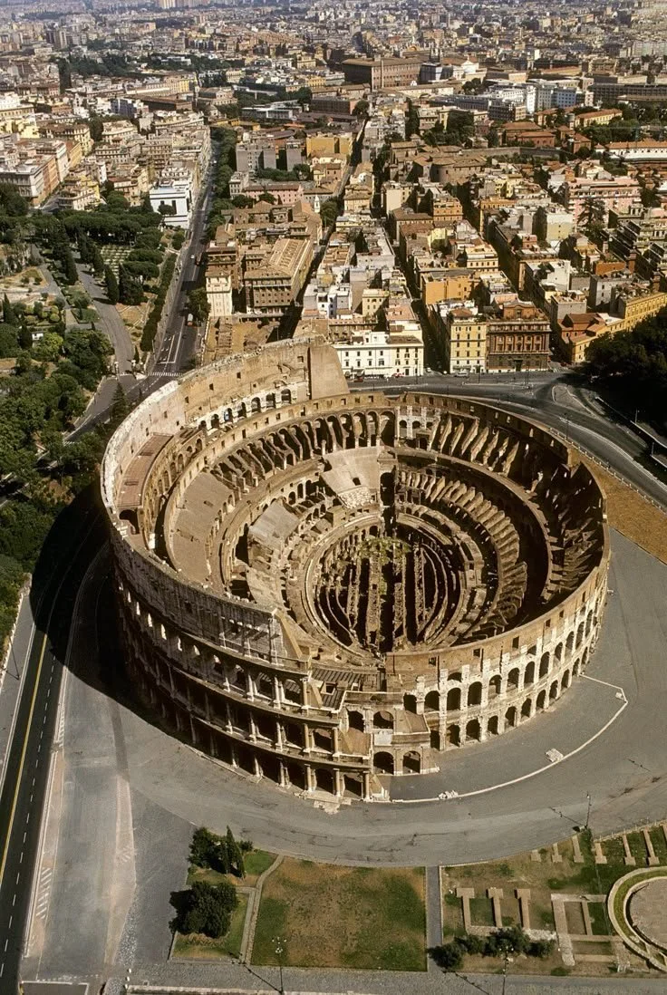 El Coliseo de Roma · National Geographic en….jpg