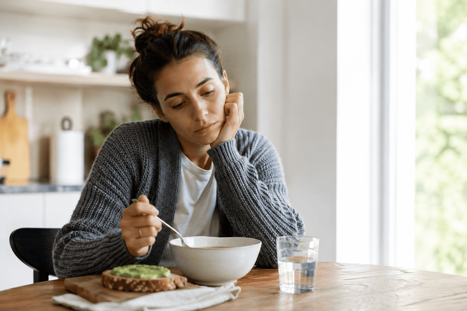 low-appetite-postviral-illness-small-meal