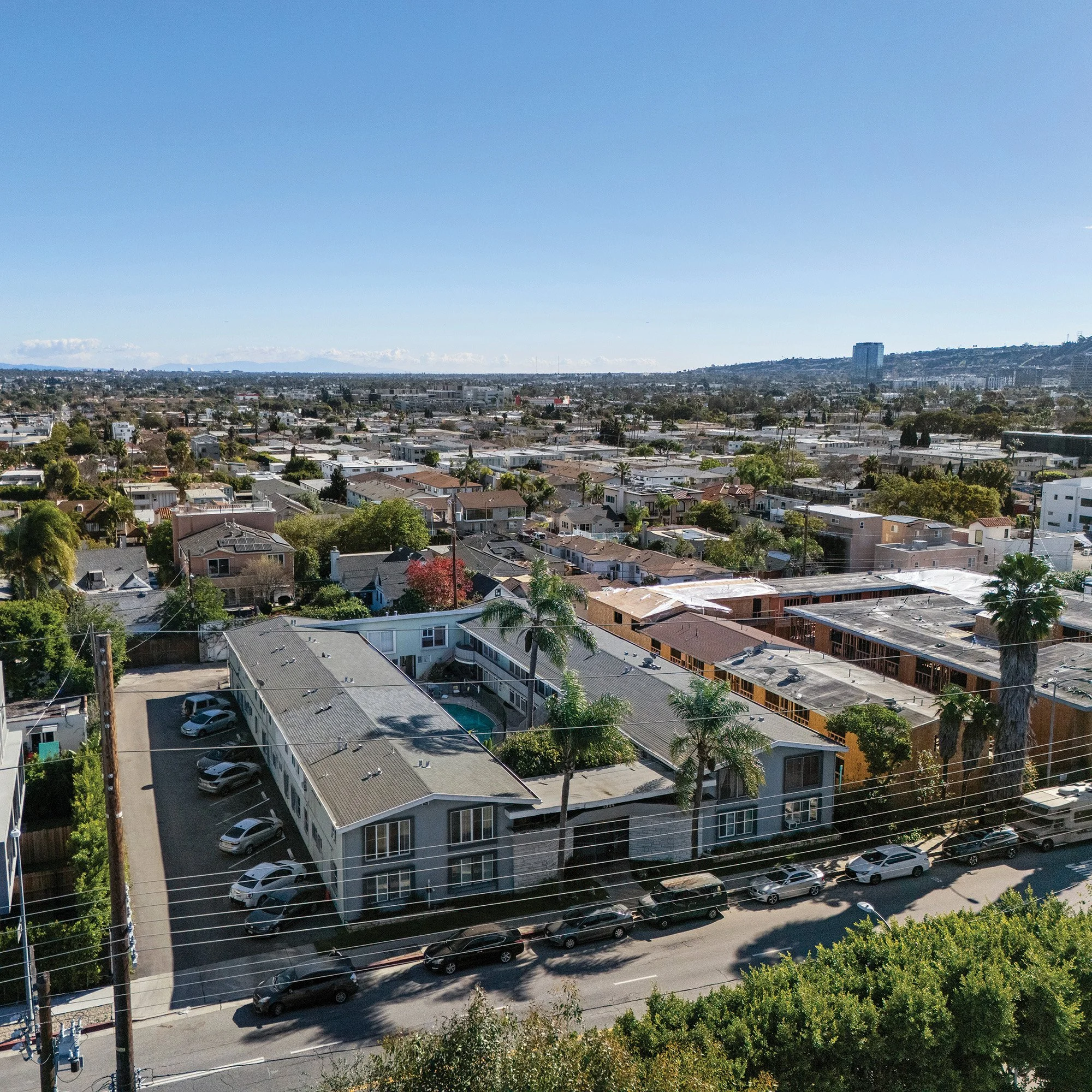 Robertson Blvd, 1904 S - Post12.jpg