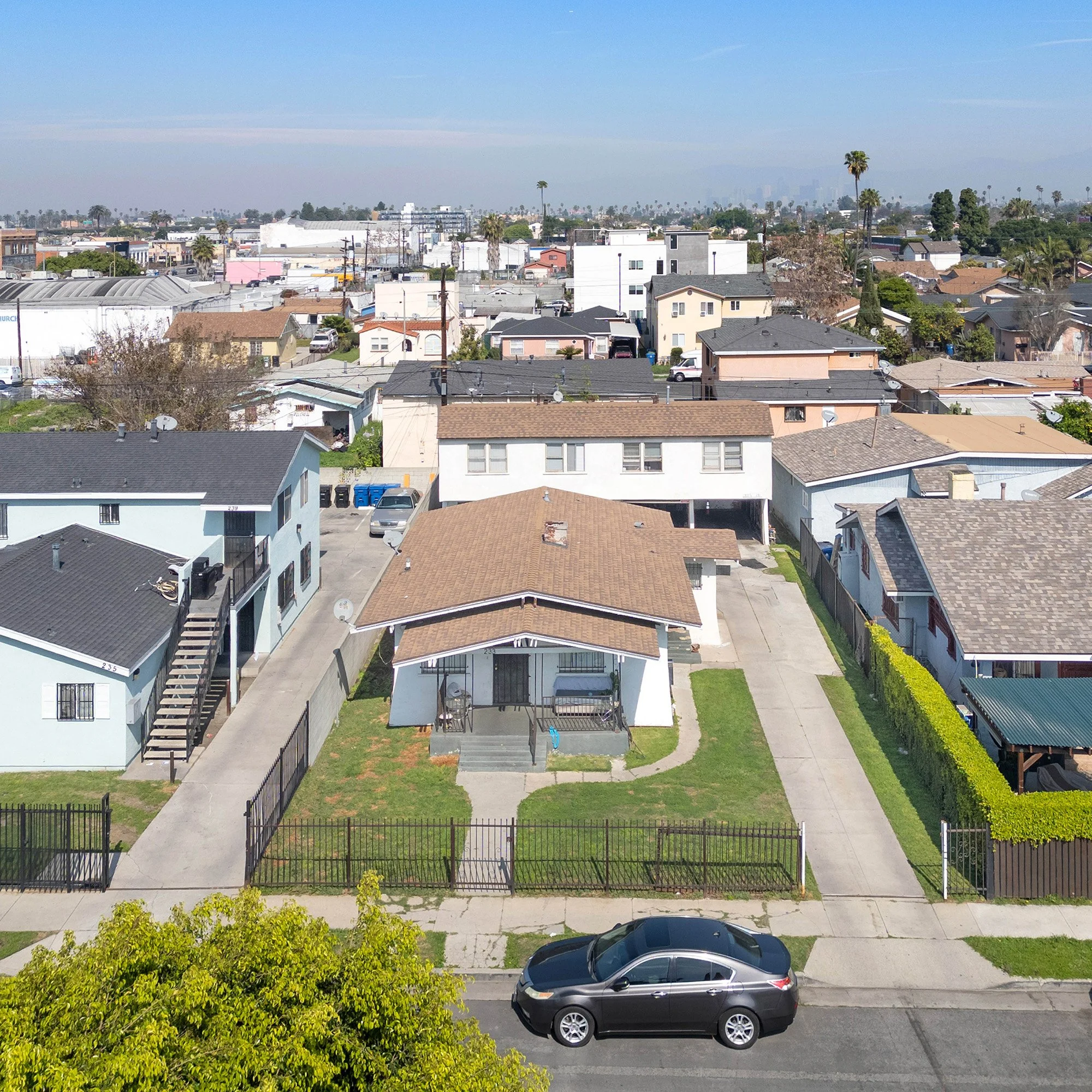 233 W 88th Street, Los Angeles, CA 90003