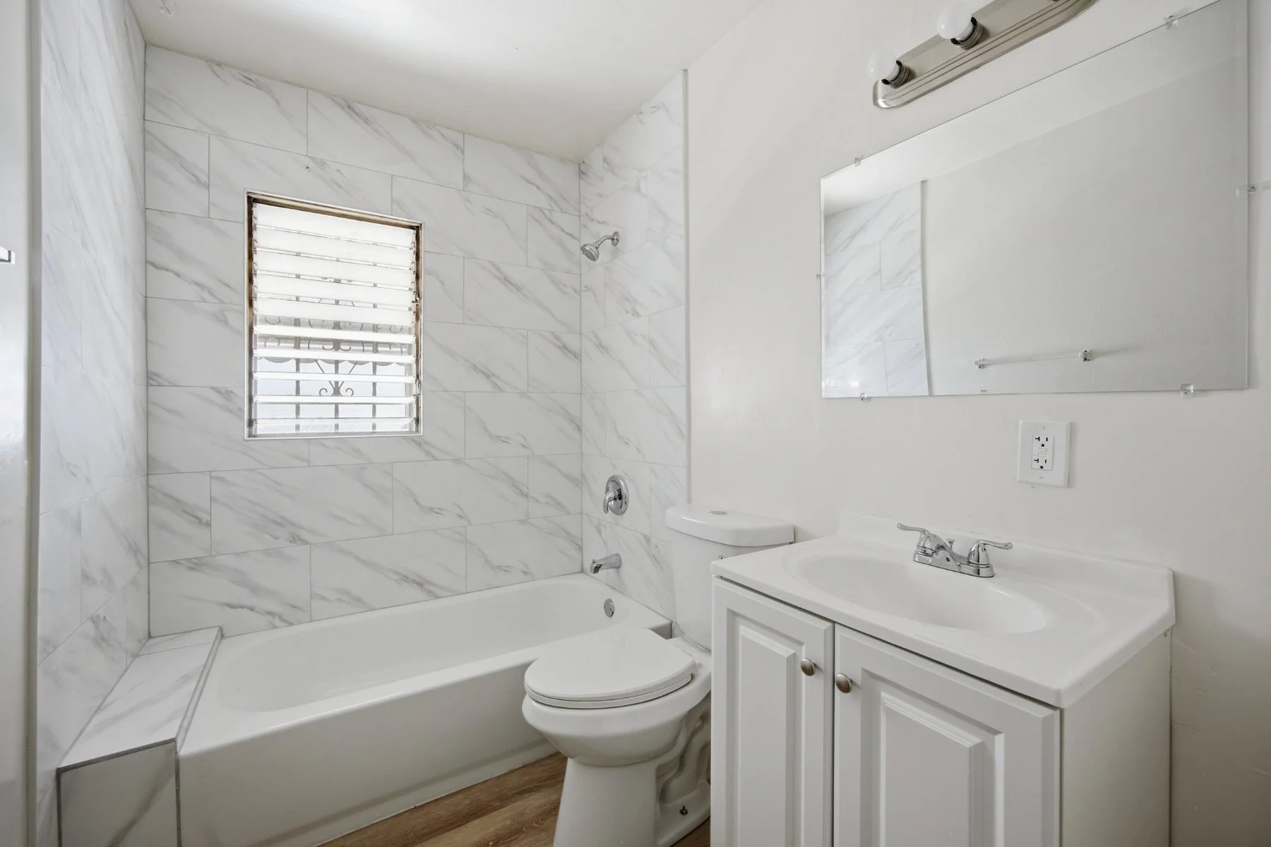 113-e-95th-st-front-unit-second-bath.jpg