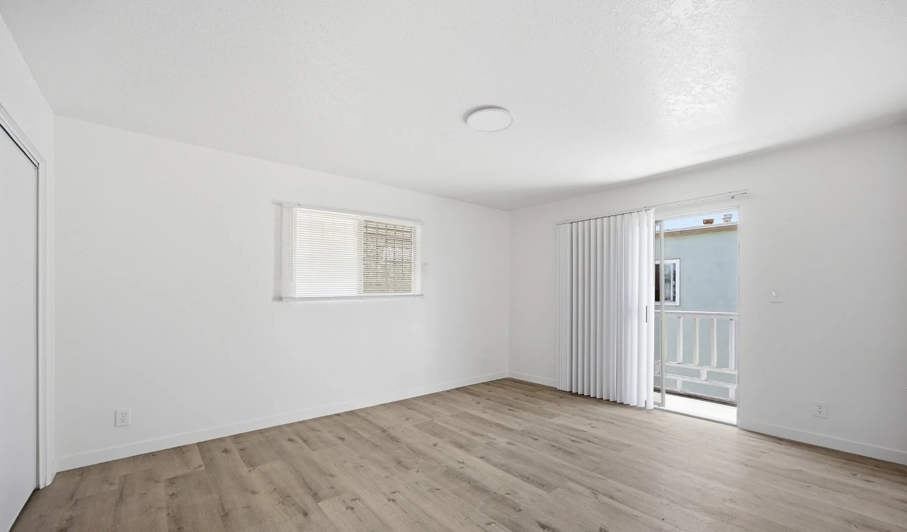 113-e-95th-st-master-bedroom-balcony.jpg