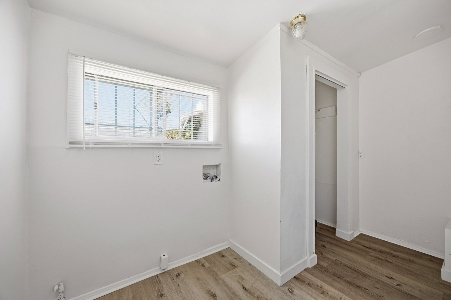 113-e-95th-st-back-unit-laundry-room-hookups.jpg