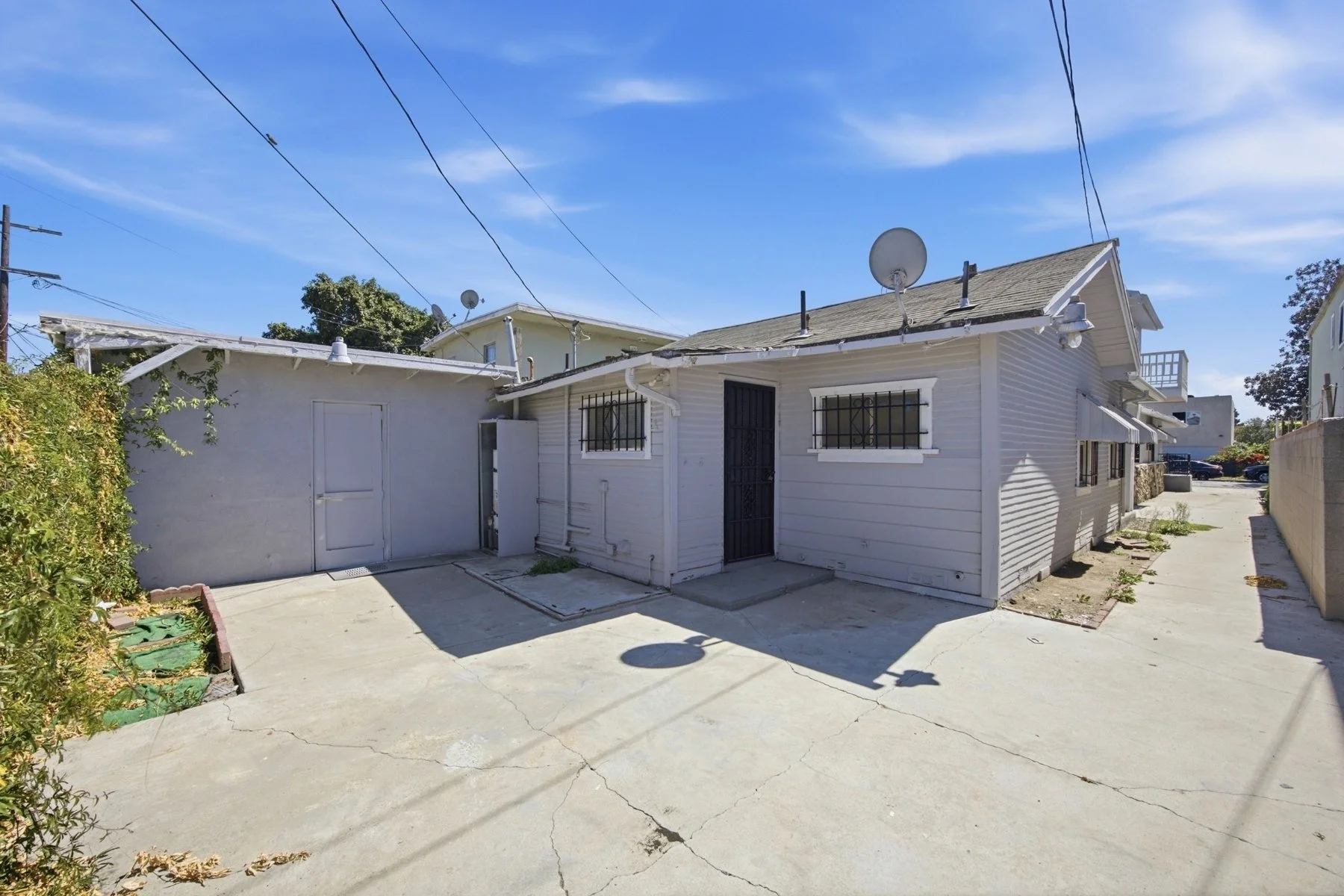 113-e-95th-st-rear-of-property-back-unit.jpg