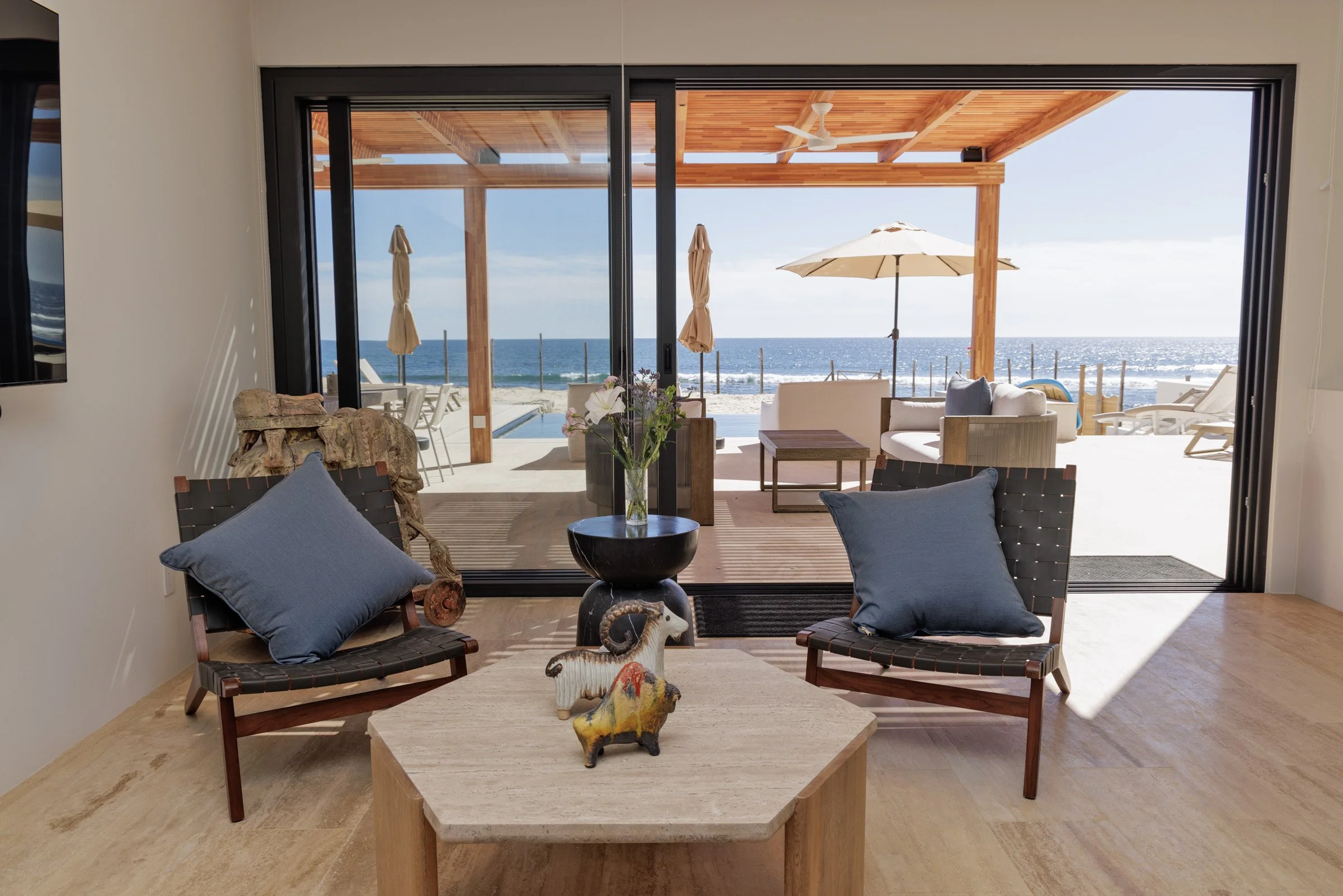 Moorea living room
