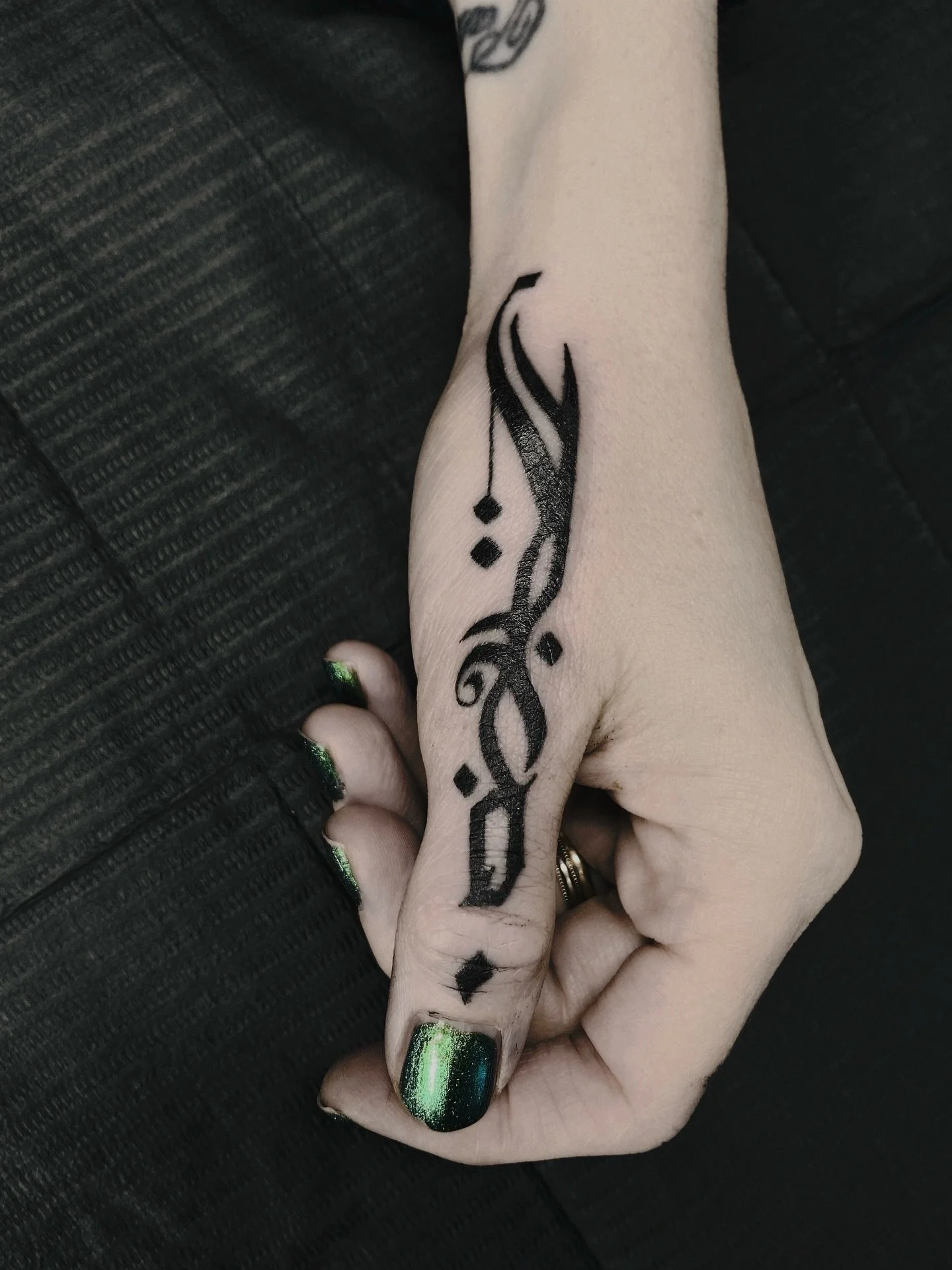 👁️ Finger Sigils for Jessica! Thanks for trusting me with your intuitions ❤️ 

Sigil Tattoos are part of my Ritual Markings offerings! Using your intention, I create custom symbols designed to hold personal meaning and purpose. They read subtle, pre