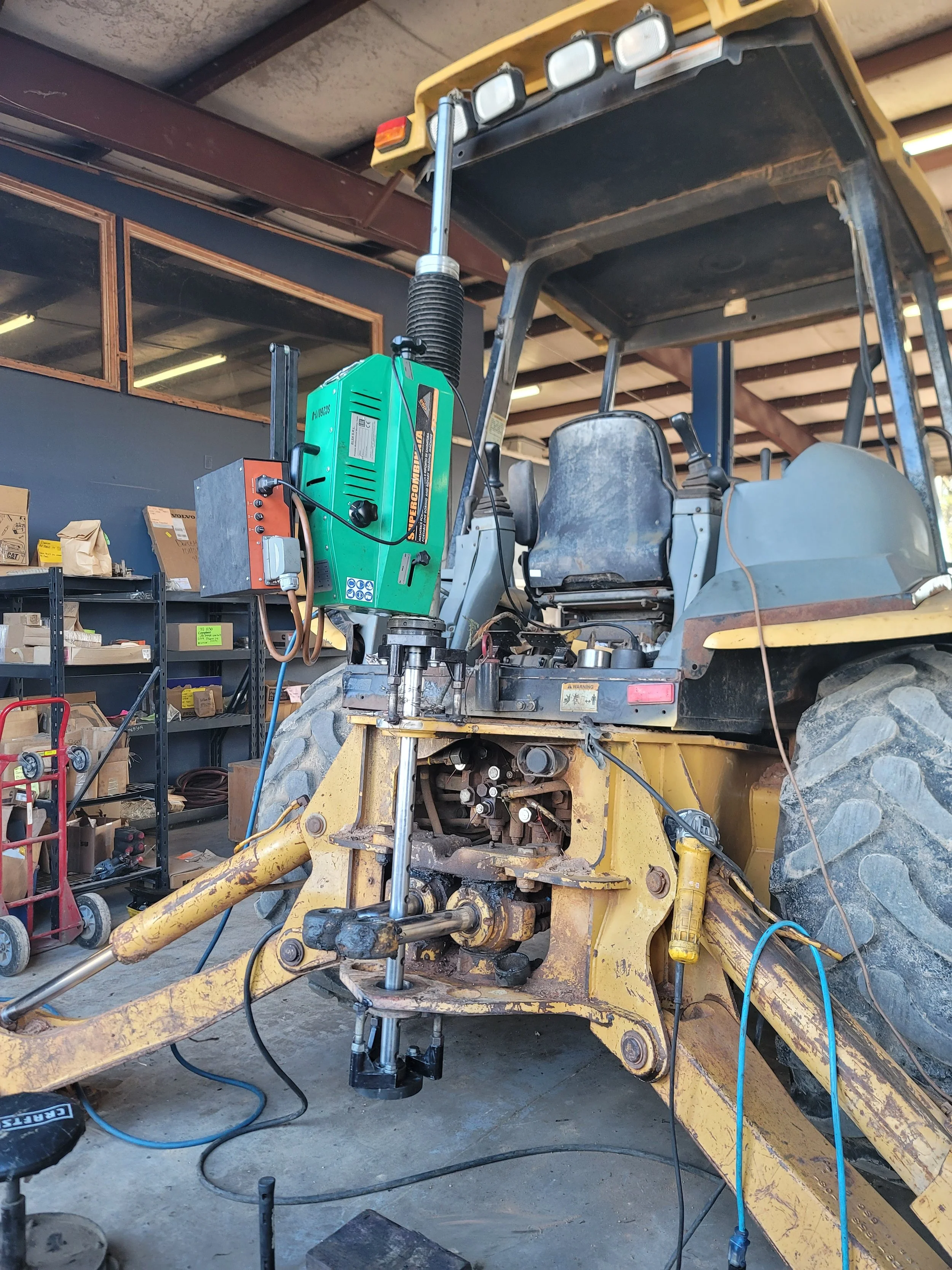 BACKHOE LINEBORE REPAIR