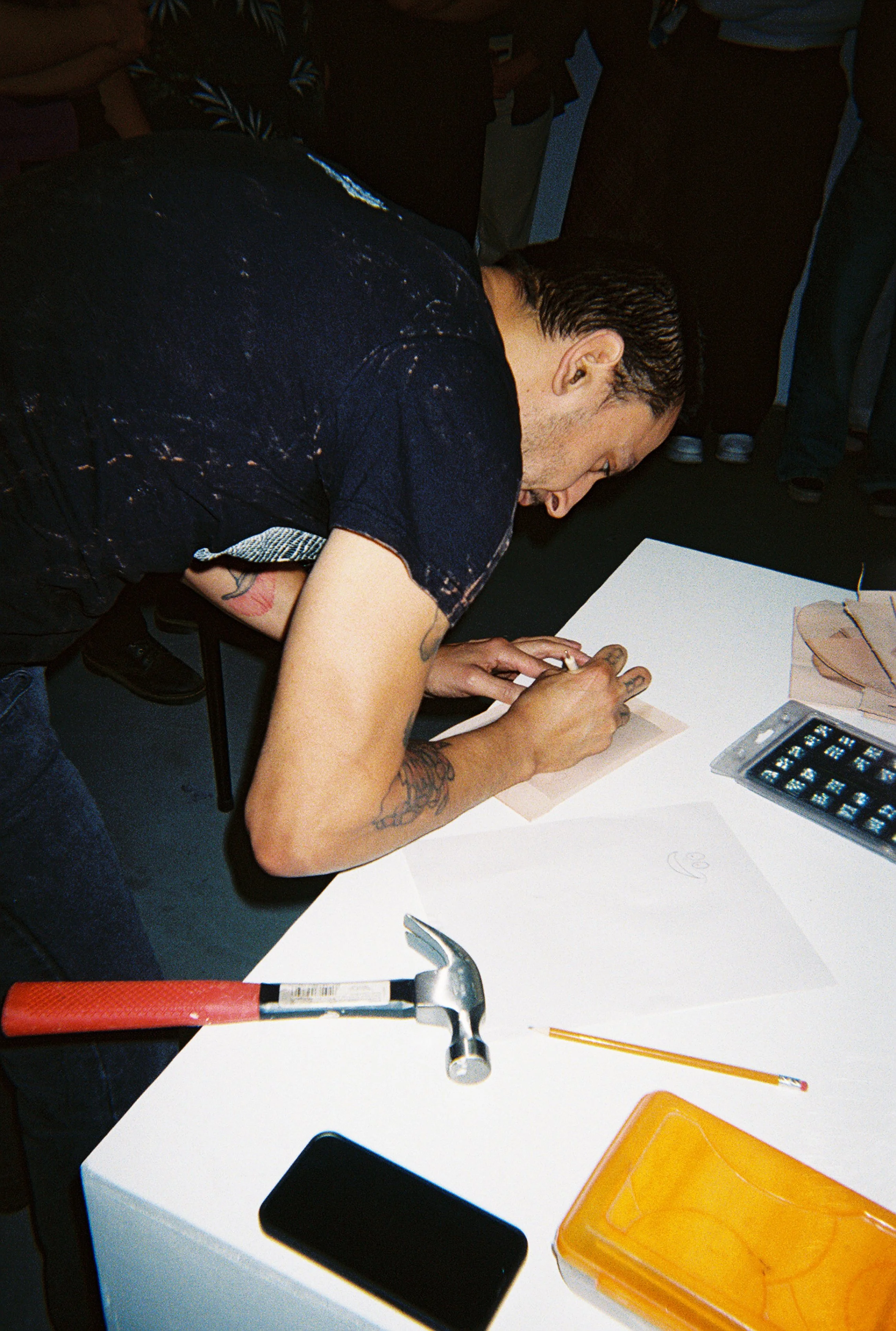 000phx003857-R1-028-12A.jpg