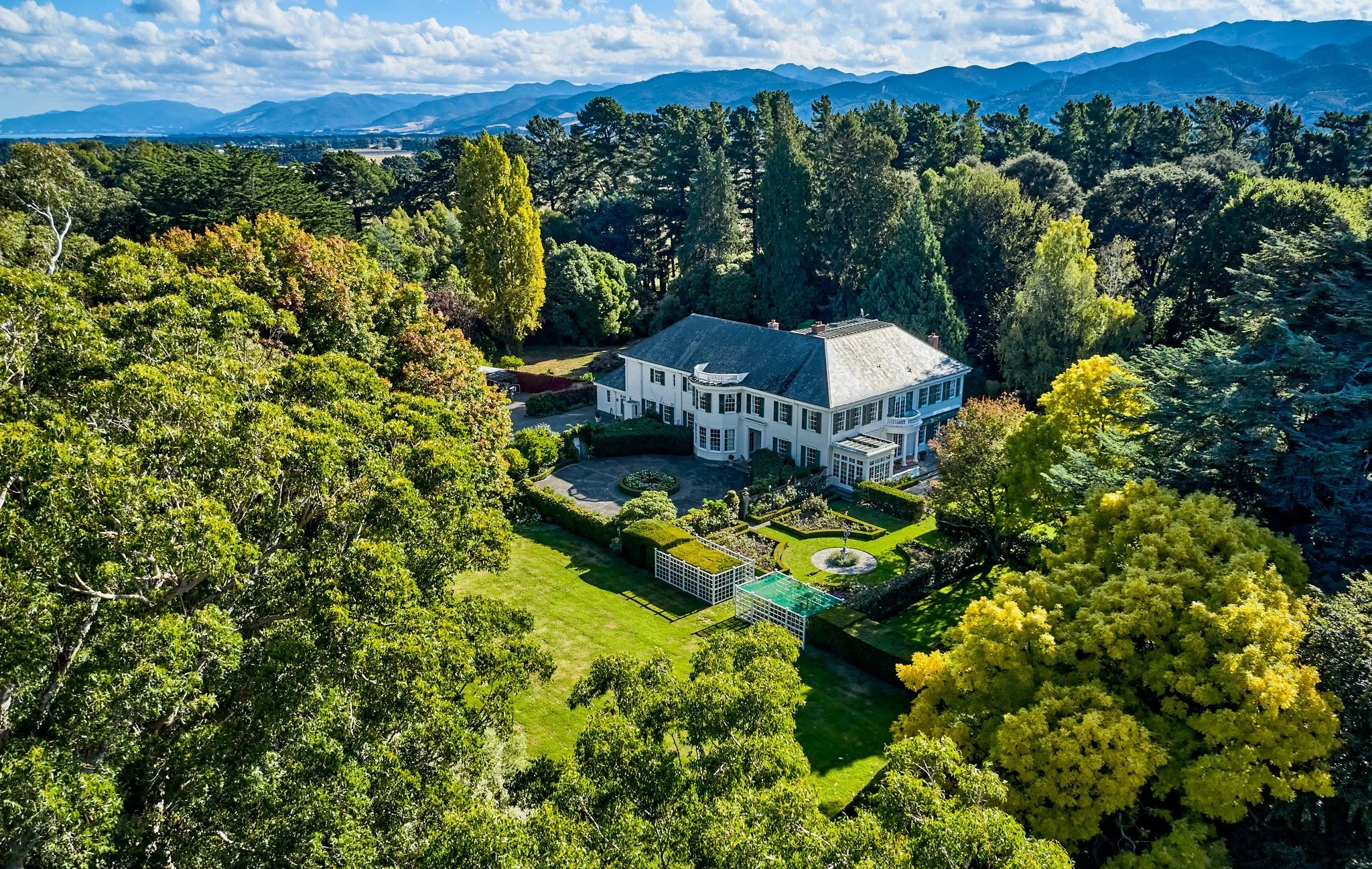 Tickets on Sale &ndash; Wairarapa Garden Experience

Tickets are now available for the Wairarapa Garden Experience &mdash; a one-day guided tour through a handpicked selection of the region&rsquo;s most beautiful private gardens. It&rsquo;s the perfe