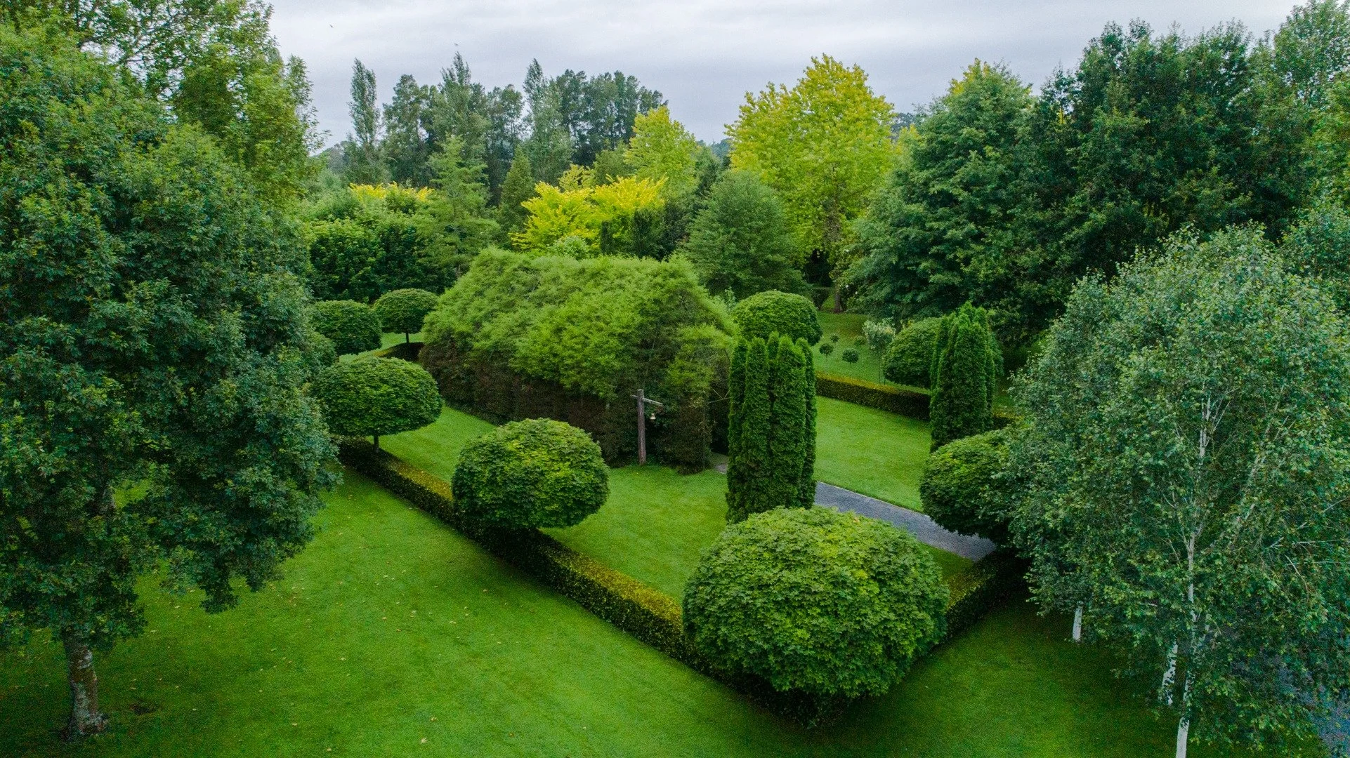 🌟New 5 Star Garden for 2026!🌟TreeChurch and Garden - A Garden of National Significance

Set in the rolling farmland of Ohaupo, Waikato, the TreeChurch and Gardens is a 3ha garden, with a living chapel at its heart.  The TreeChurch is made of trees 