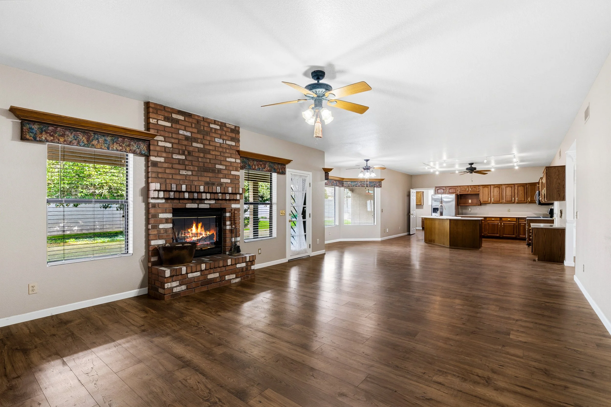 008__4064 E Hale Cir.jpg