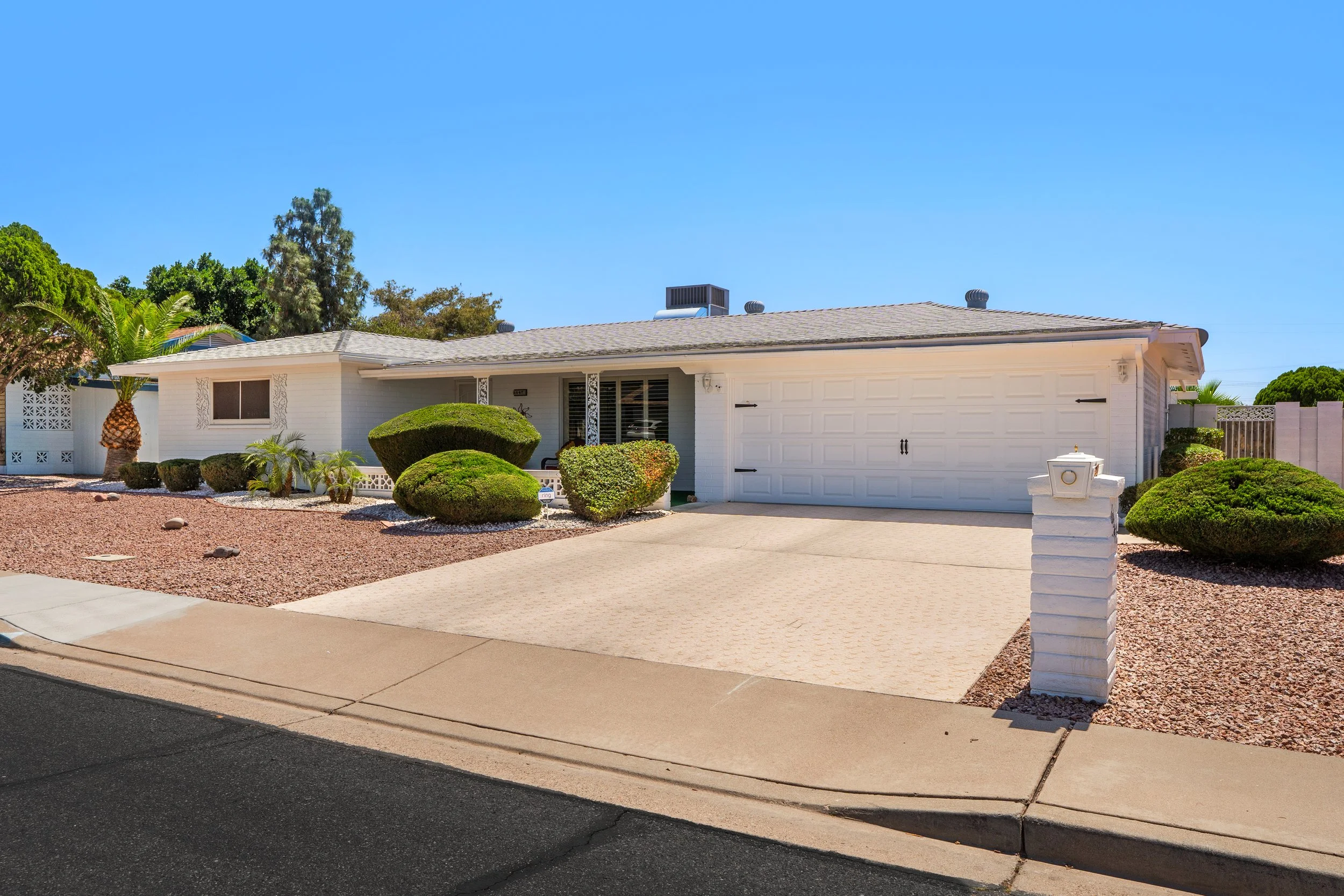 Daytime Photos 1001-1500sqft