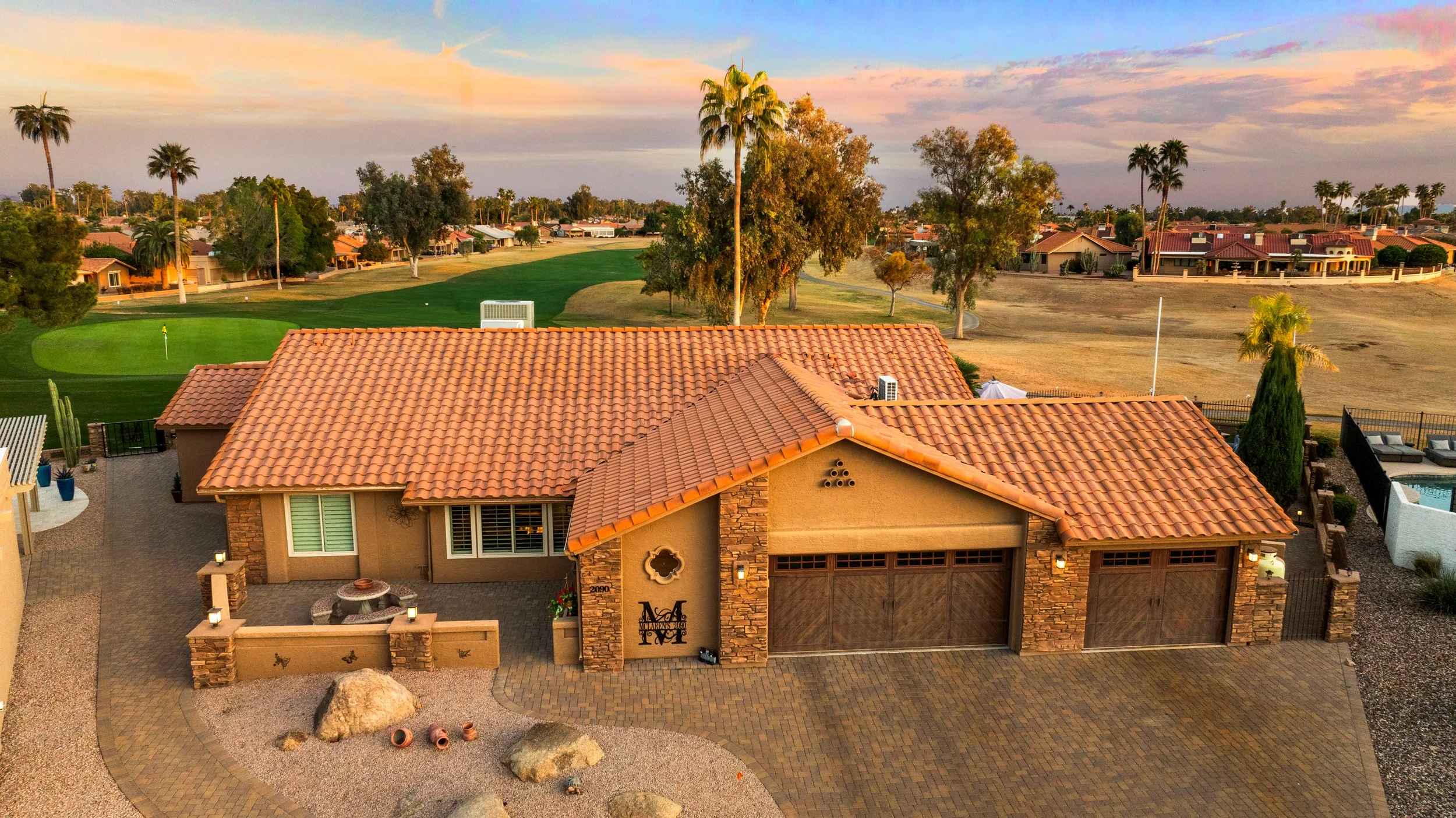 001___Manor 2090_2275sqft.jpg