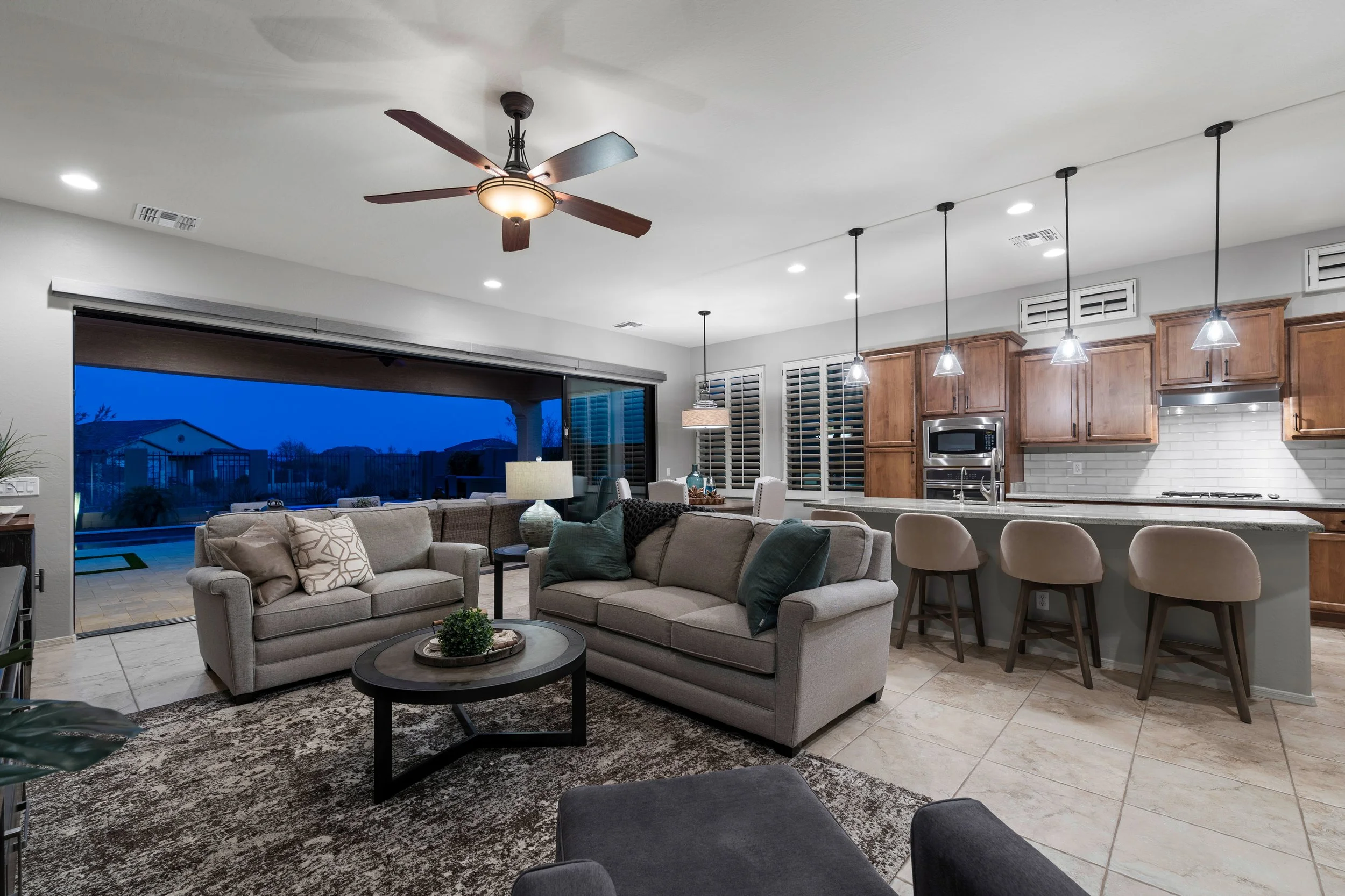 008__8633 E Kael Cir.jpg