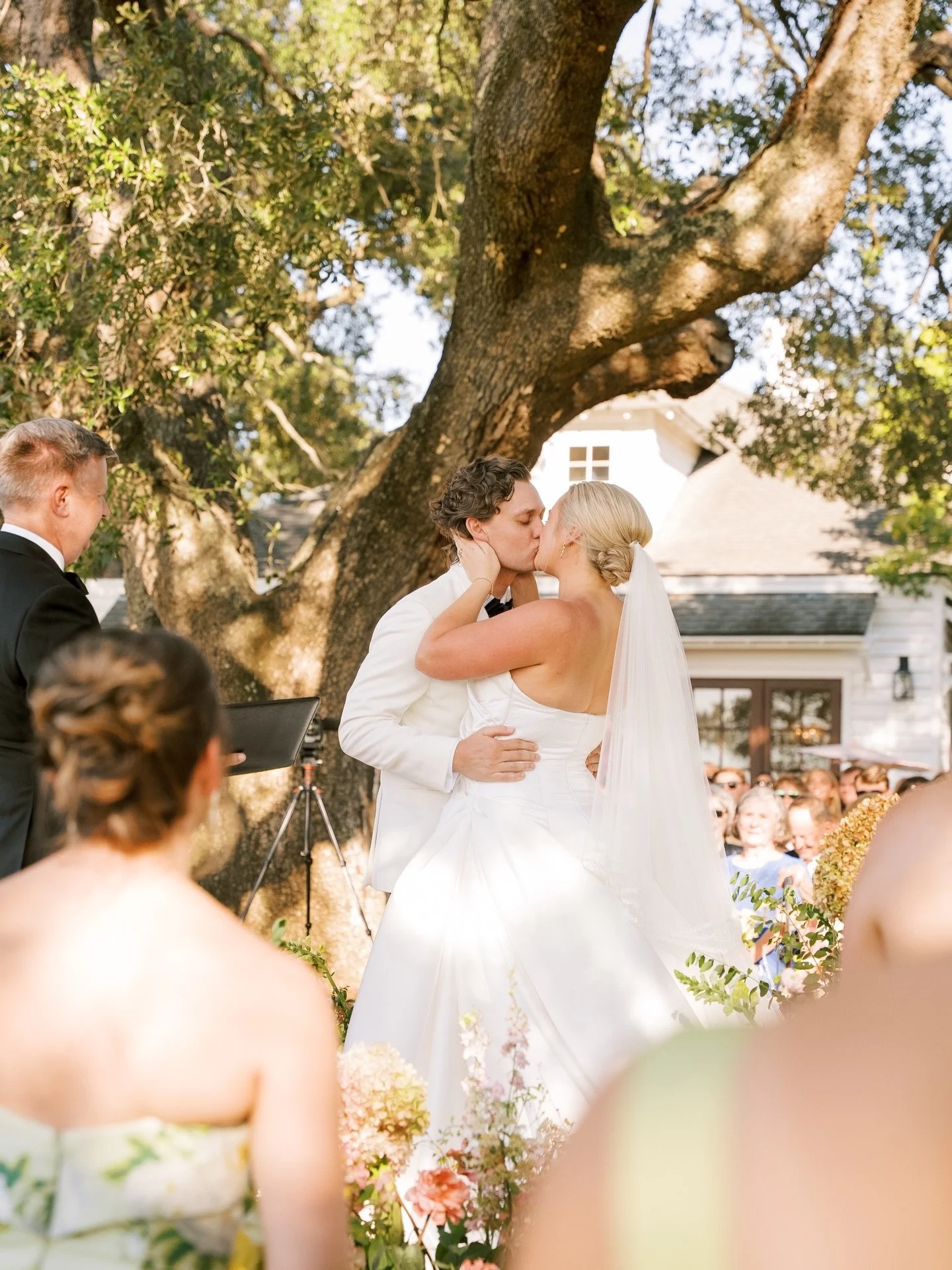 I&rsquo;m so glad it&rsquo;s officially warmer! I&rsquo;m counting down the days to warm summer weddings in Charleston. 💕Shot for @micahcookphotos