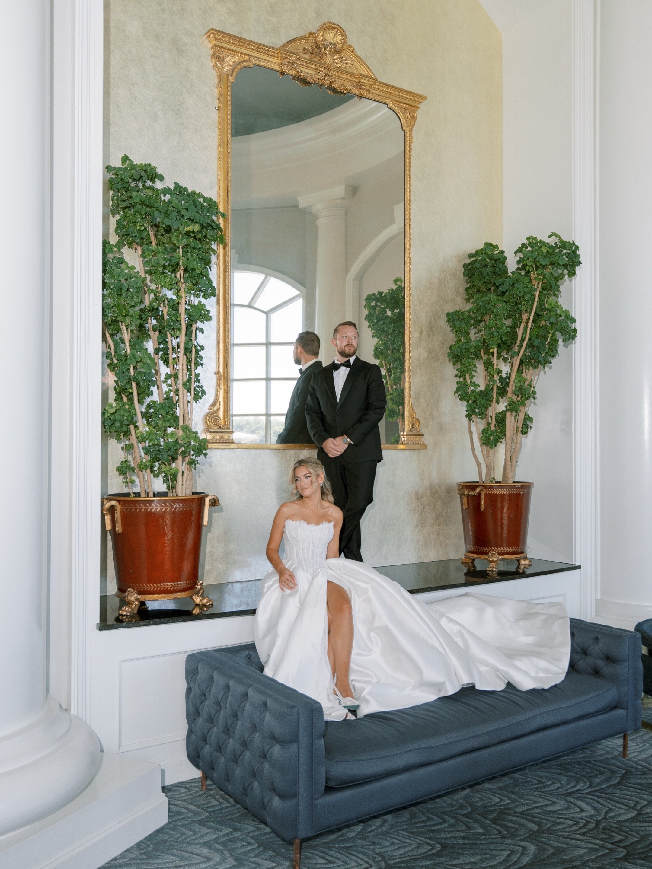 Friday was a day full of energy and love. Heavy on the energy and love! I can&rsquo;t think of a way this day could have been any better! 

Planner: @yellowivyevents
Venue &amp; Catering: @ballantynehotel
Photography: @emilyhoganvisuals 
Videography: