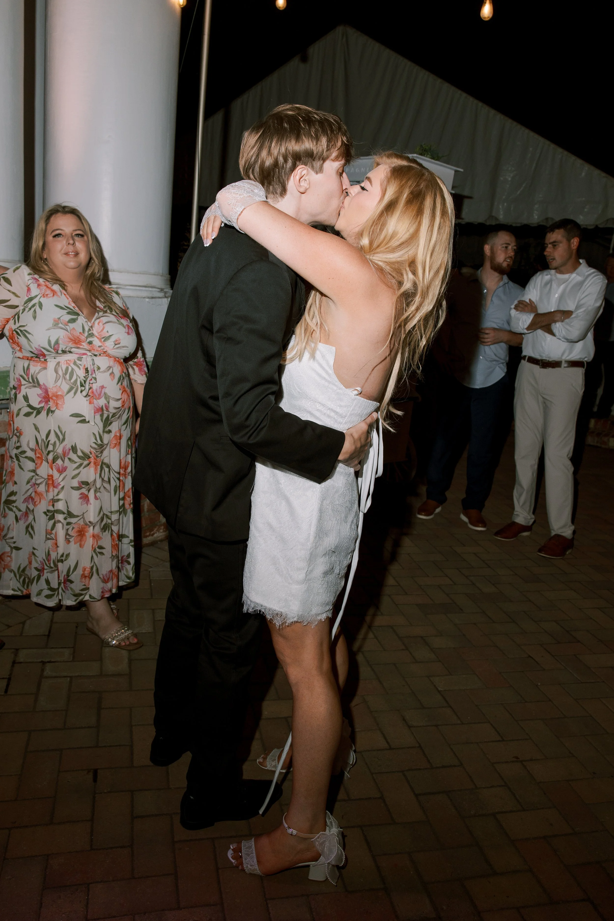 Victoria and Nicholas (819 of 832).jpg