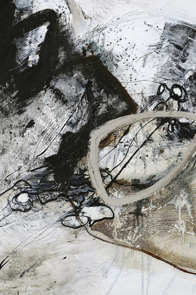 Black and White IC MF969-1801.jpg