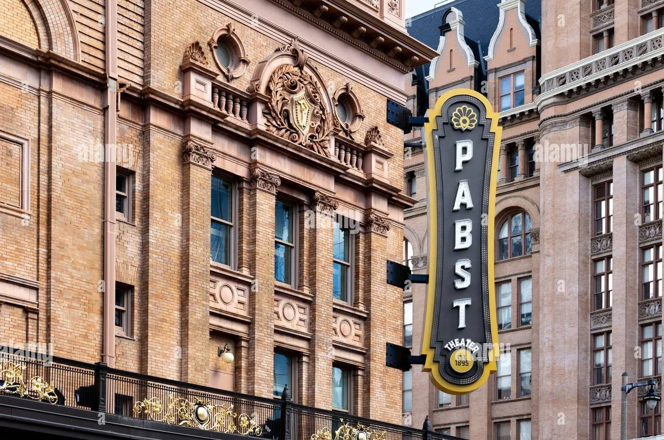 pabst-theater-is-an-indoor-music-venue-that-was-built-in-1895-in-downtown-milwaukee-and-also-known-as-the-pabst-2XRYC93.jpg