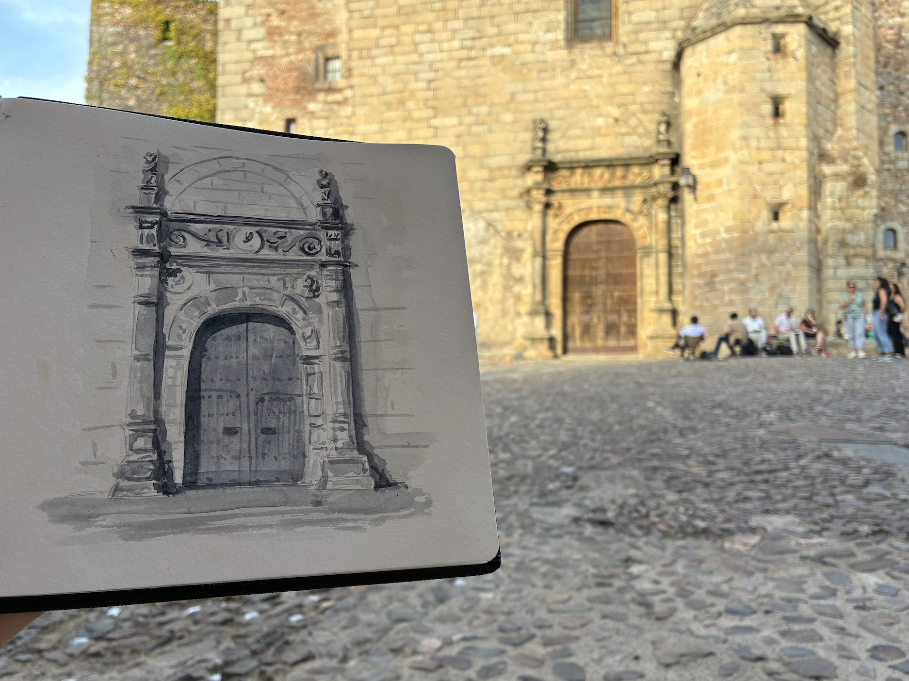 Sketching in Cáceres: My Experience at the III Art Festival