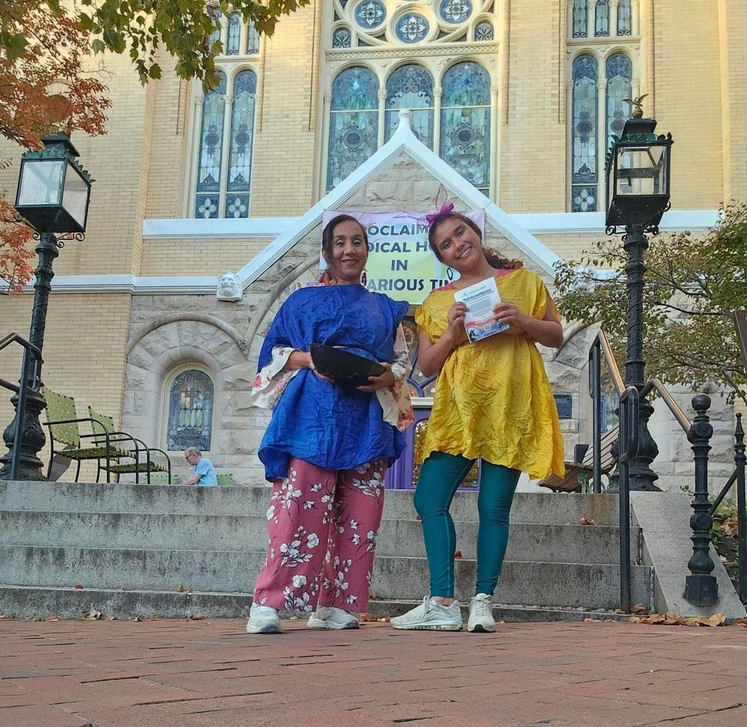 We hope everyone had a great Halloween!🎃

Our Inspired Child Program Manger of Arts Integration, Meli Strova-Valencia (meli_tierra) and her mom, Mireya Valencia, engaged with the Georgetown community to give out candy and spread the word about our n