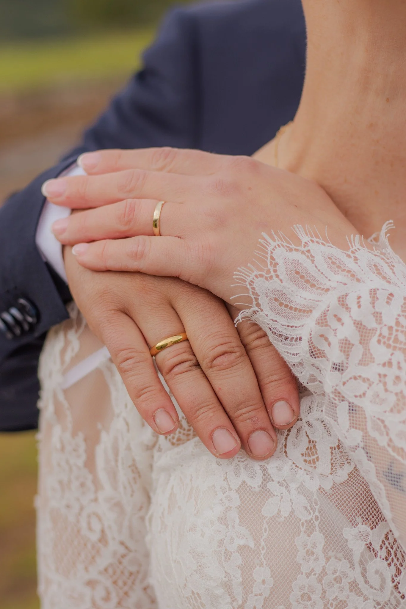 Foto av Grafisk designer Ronja maria Falch. Bryllups fotografi av Ronja Maria Falch.