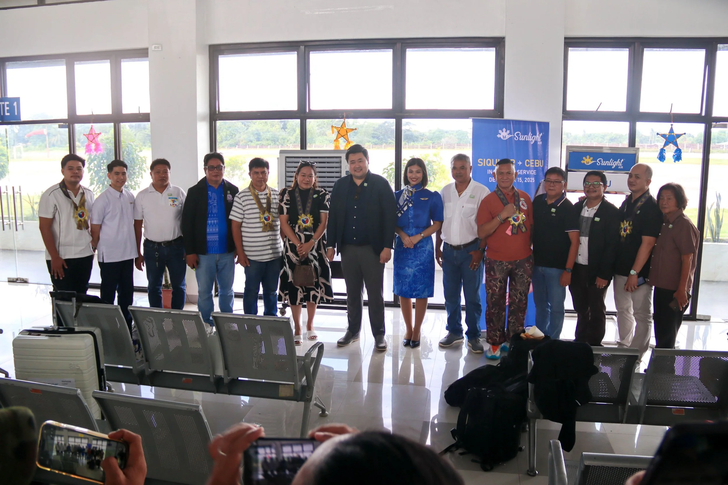 Sunlight Air lands first commercial flight in Siquijor, marking a historic milestone