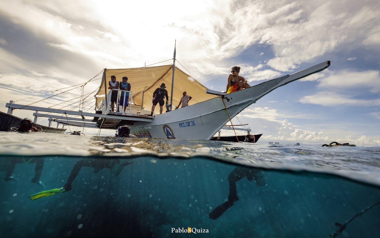 ISLAND-HOPPING &amp; SNORKELING