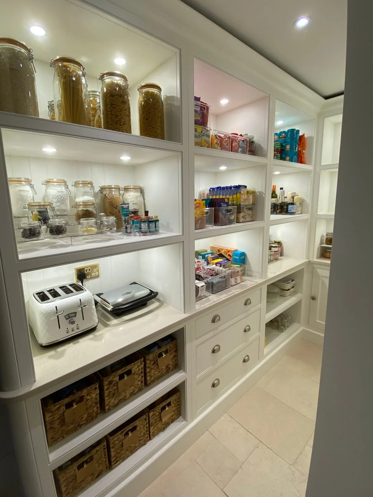 After: Walk-in Pantry Organisation by Homefulness