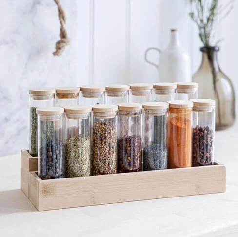 Spice rack with 14 jars