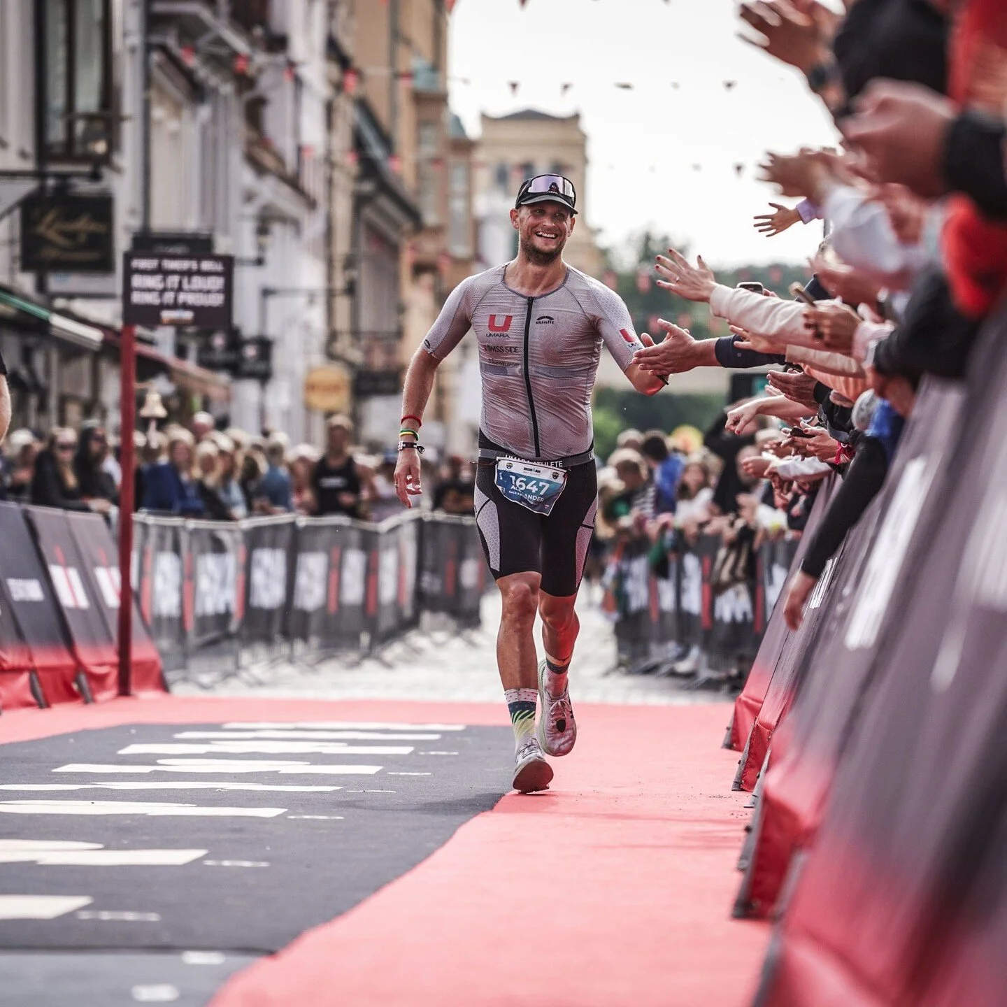 I vanlig ordning kommer h&auml;r en l&aring;ng text uppdelad i flera delar om min upplevelse fr&aring;n Ironman Kalmar 2023.
 
Vilken dag i b&aring;de positiv och negativ bem&auml;rkelse.
 
Innan jag b&ouml;rjar prata om mitt lopp s&aring; vill jag p