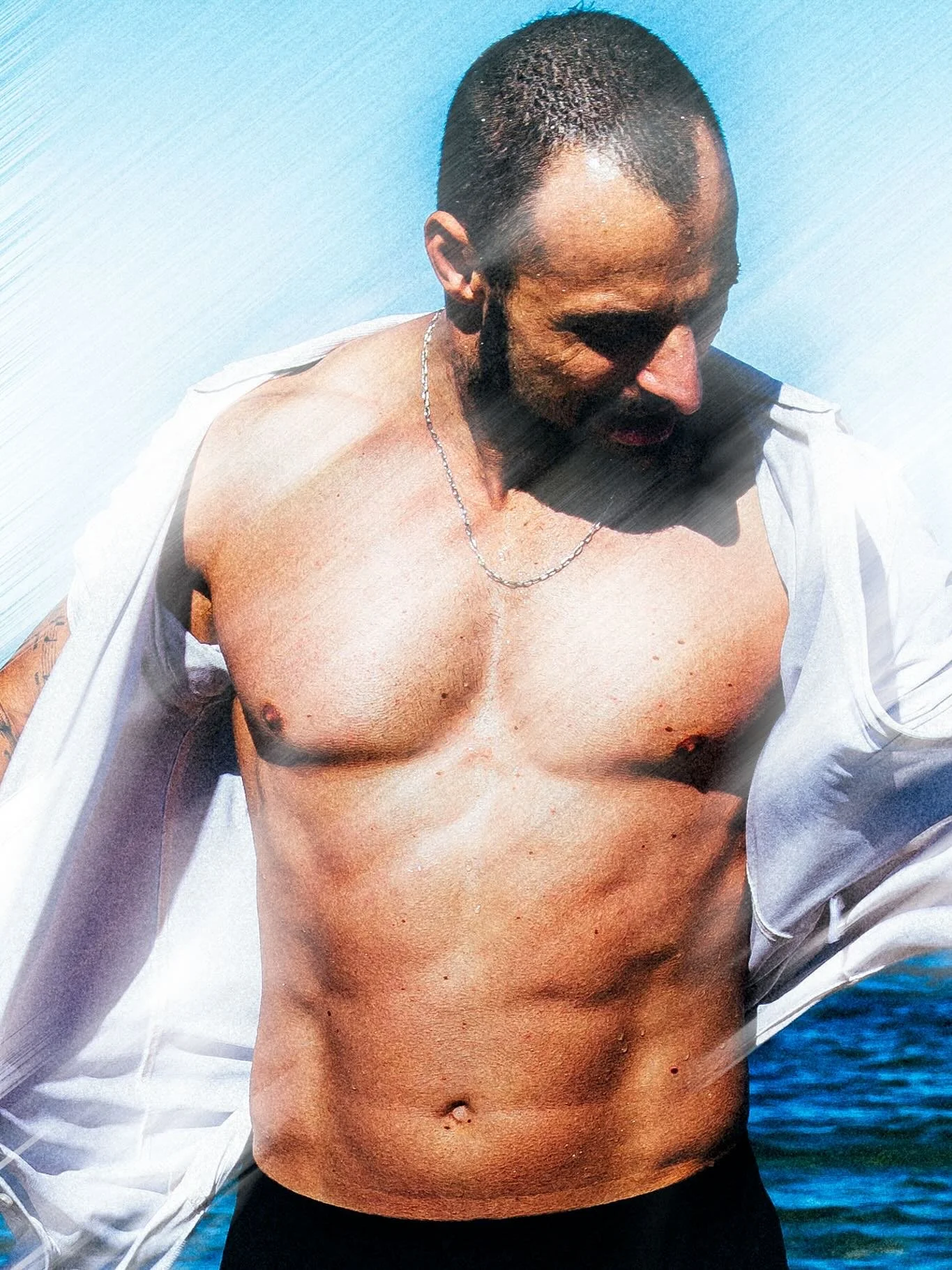 Made a splash 🙂&zwj;&harr;️
Shot on a Nikon #zf + #50mm 1.8S 
Portrait frames with @flozpasquier