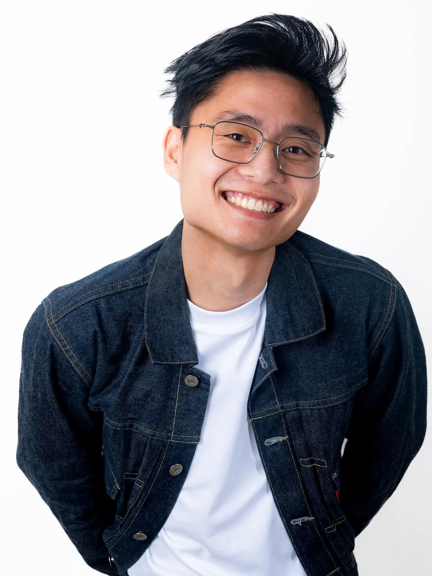 Oh how the turntables have turned 👹
(updating my own headshots for boyfriend applications 🧎&zwj;♀️)
#headshots #nikon