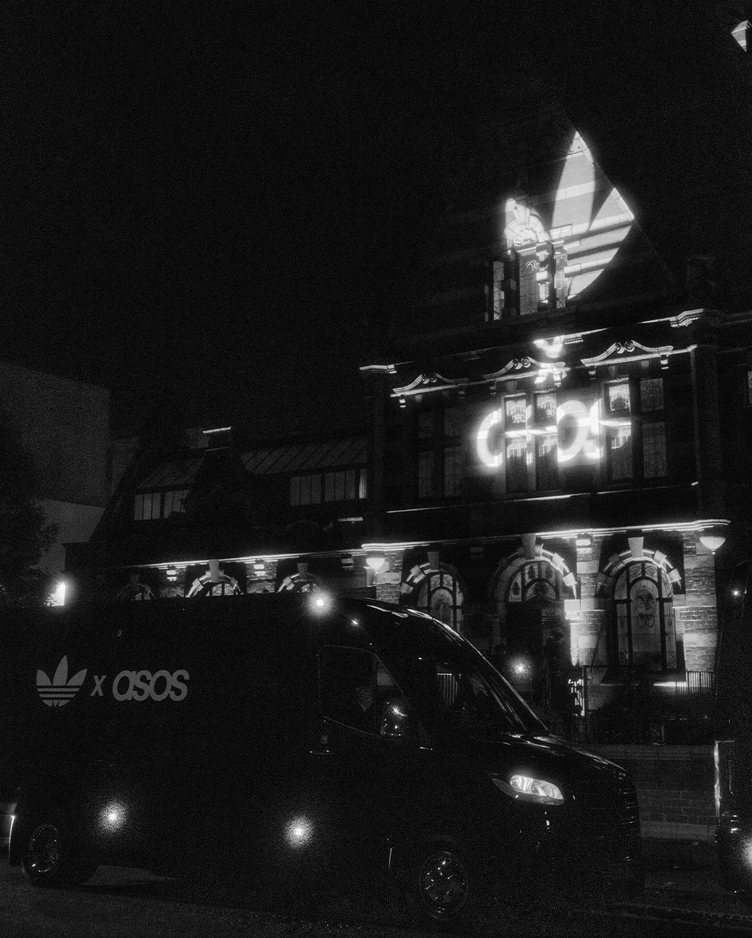 An evening with @asos x @adidasoriginals 💫 so cool and inspiring to see a room full of interesting creatives celebrating brands crossing over and collaborating. 

Thank you for the invite @acsimon 🤍