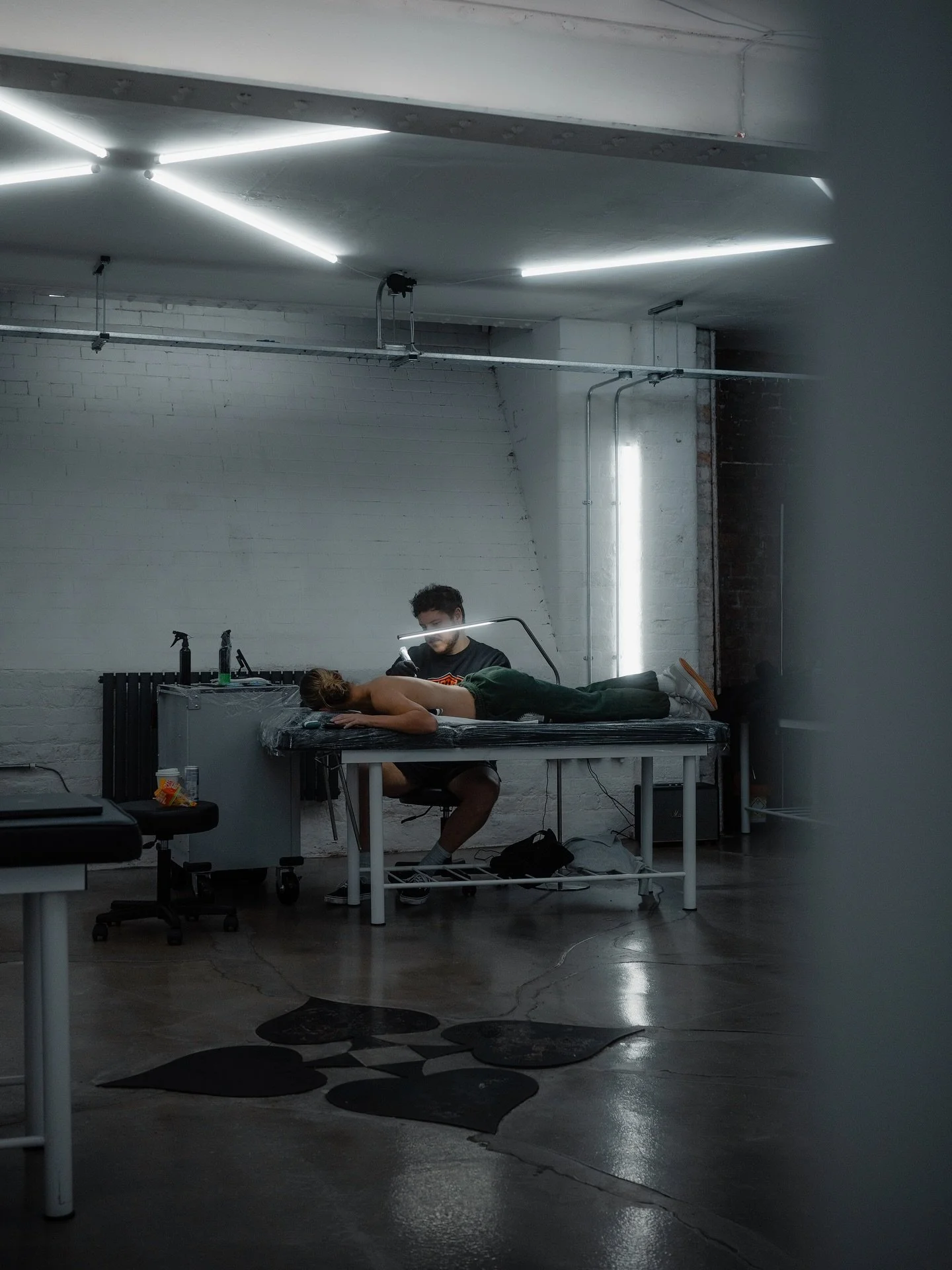 Back in the studio with Manchester City&rsquo;s own @kerstin_casparij building up her tattoo collection. 😮&zwj;💨

We started her back piece journey with a hand drawn porcelain vase, lilies and a soft Japanese landscape. 💫 a pleasure as always 🤍

