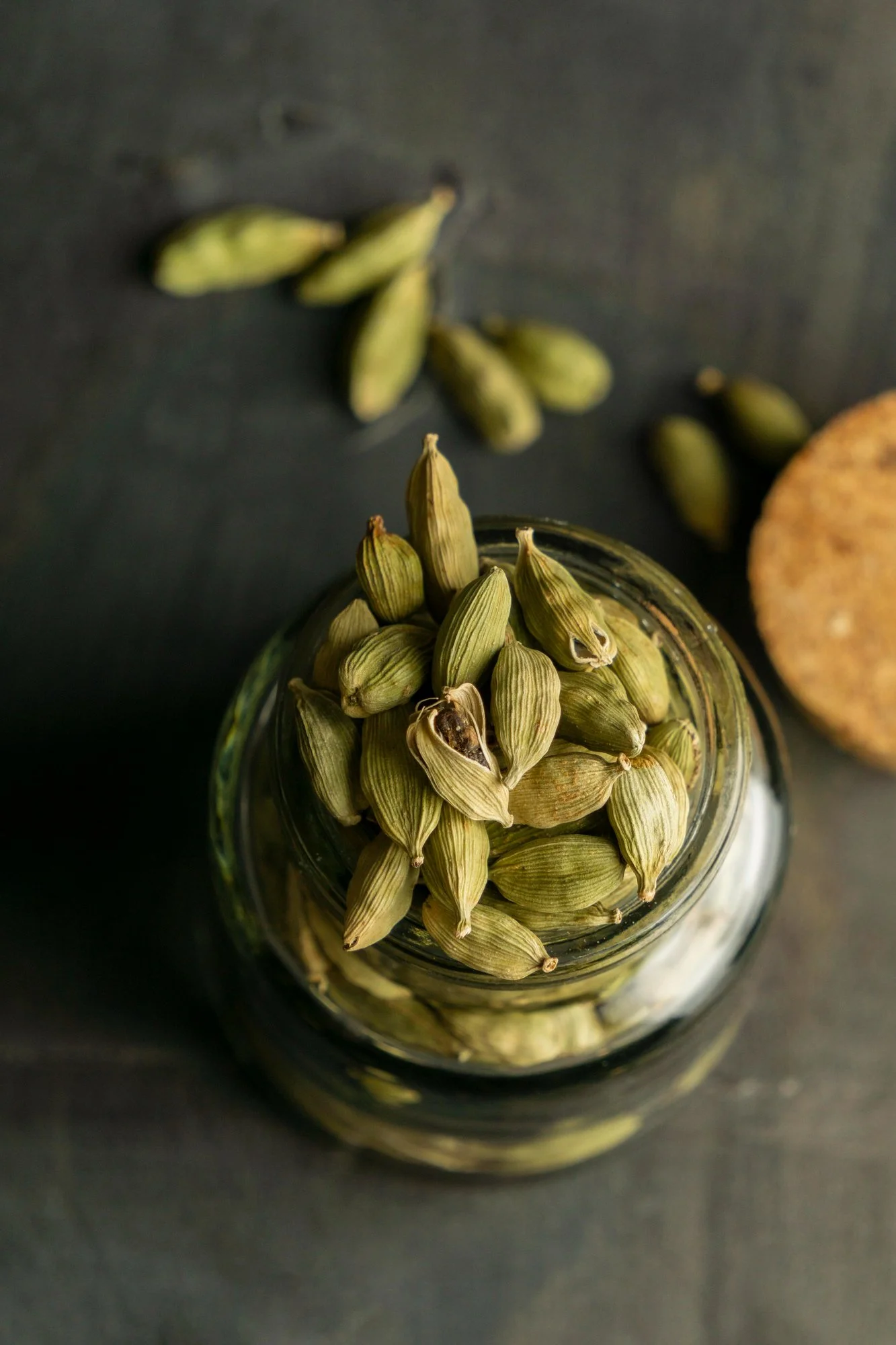 GREEN CARDAMOM